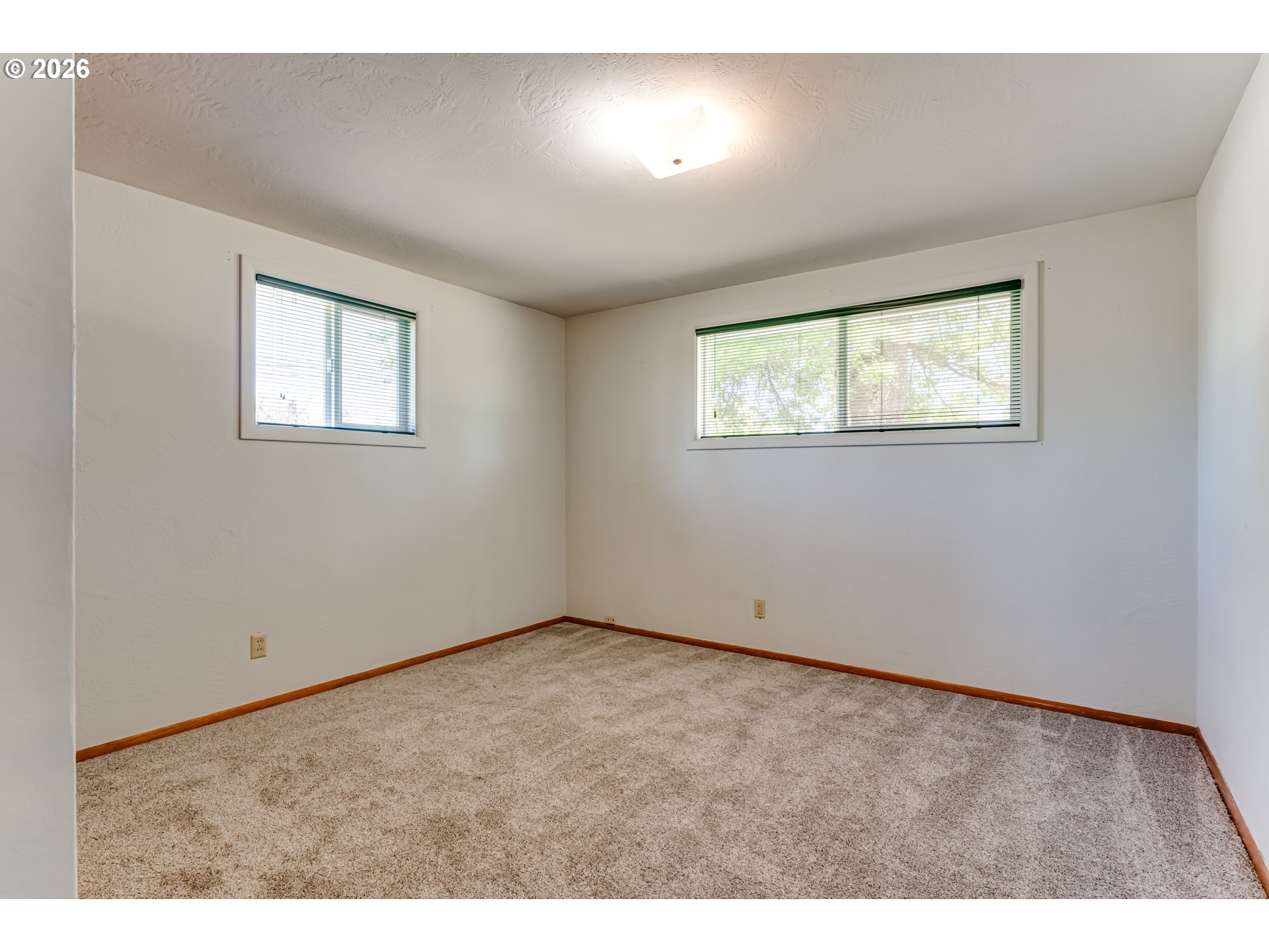 2093 Grove St Property Photo 31