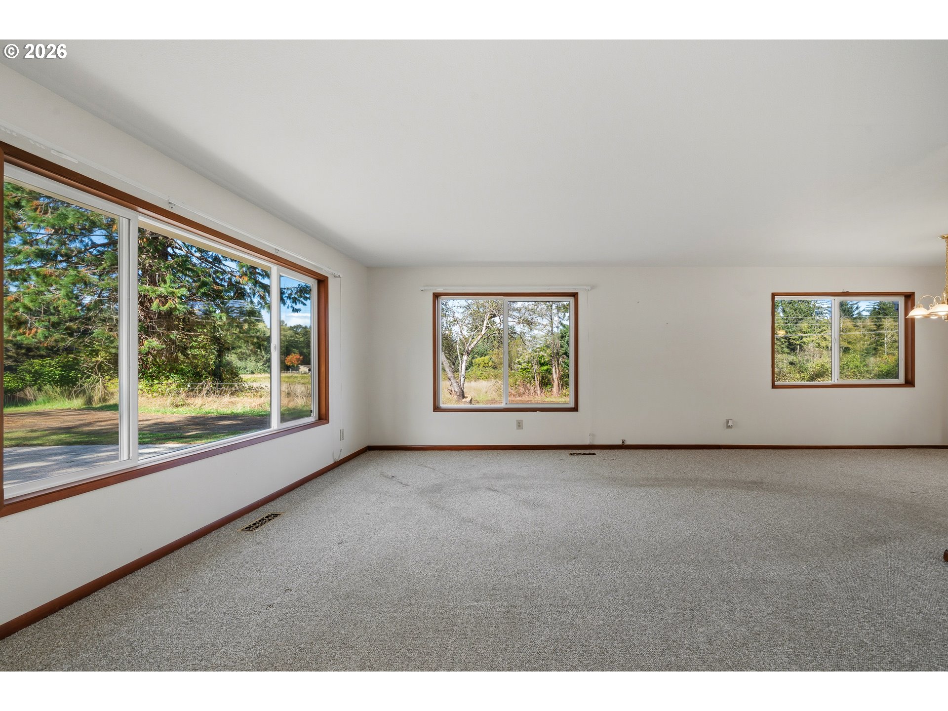 92503 Maki Rd Property Photo 13