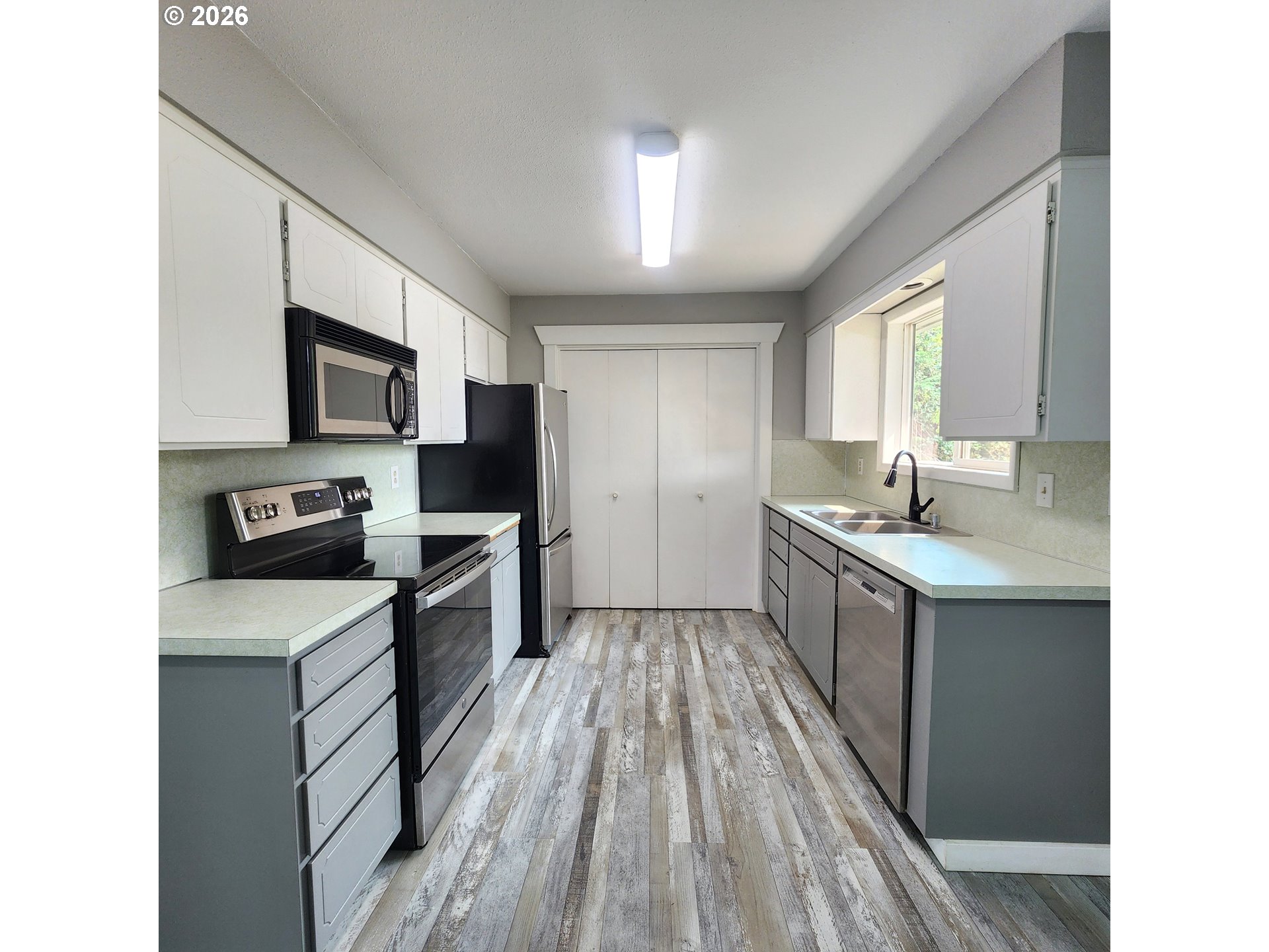 54047 West Lane Rd Property Photo 6