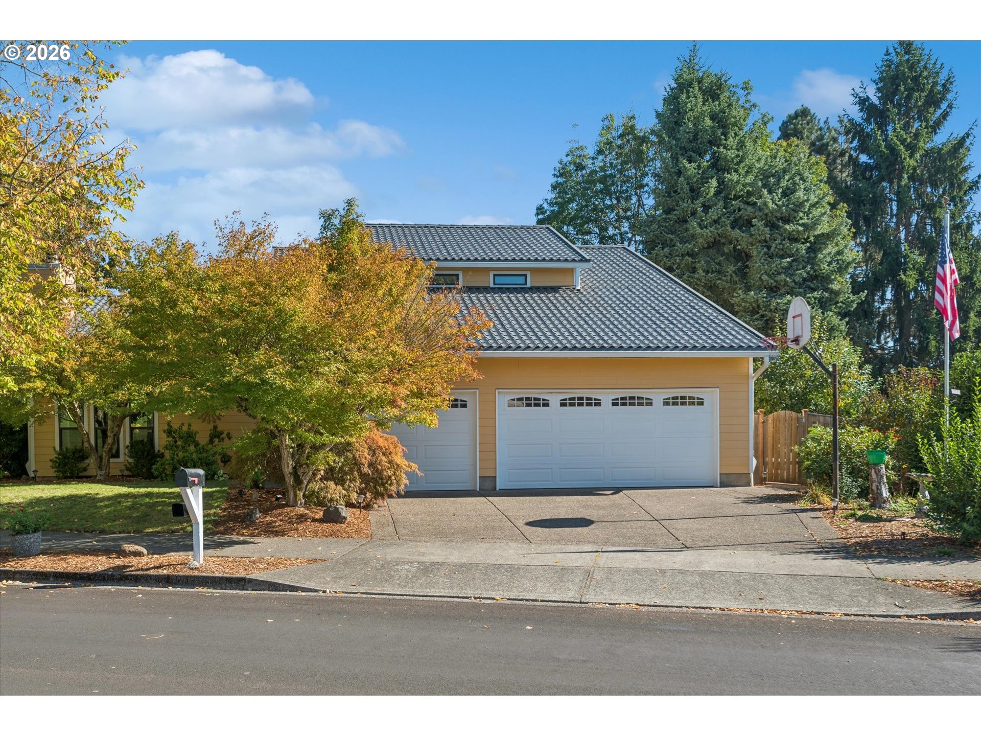 8810 Sw Maverick Ter Property Photo 1