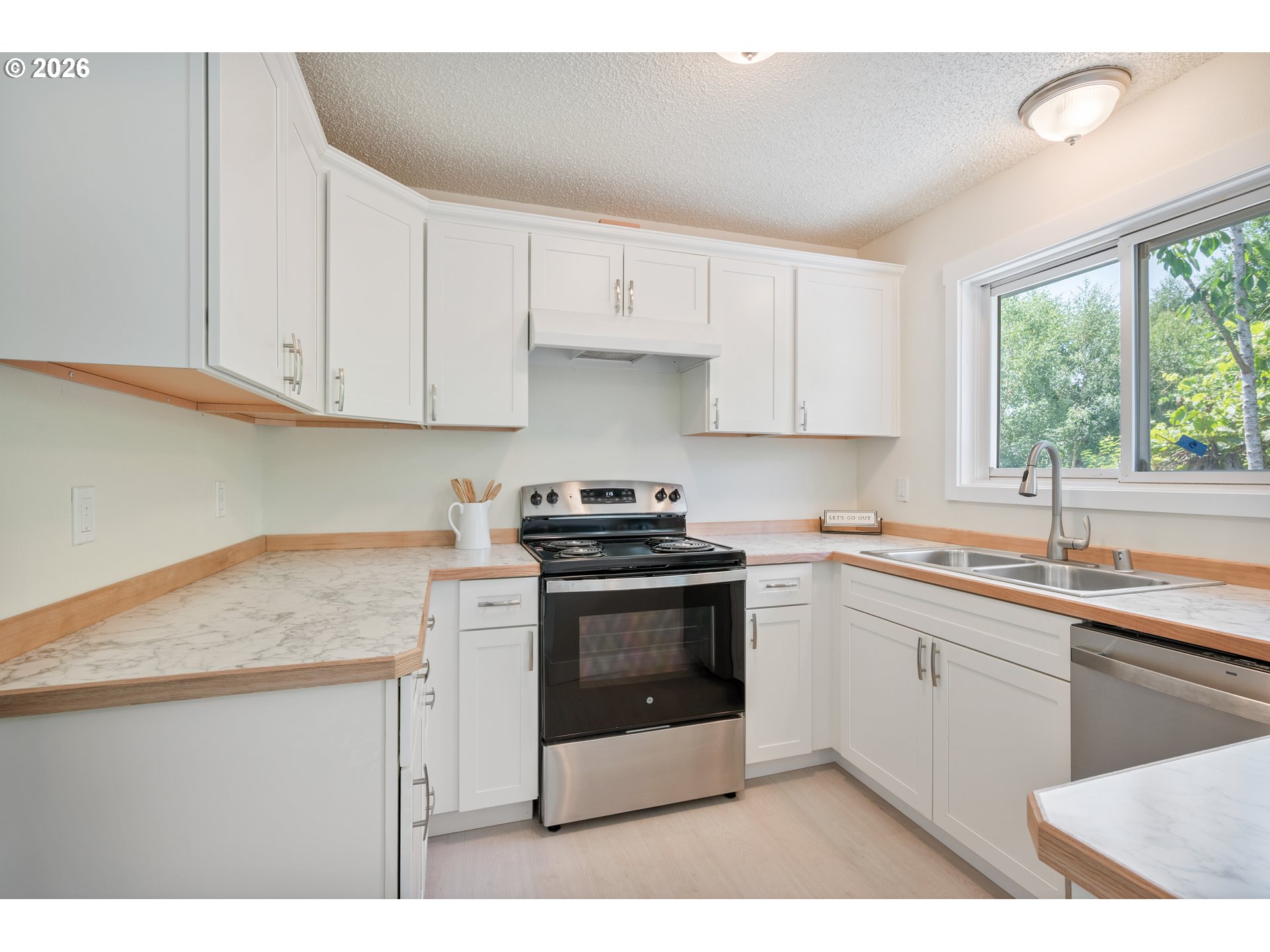 1703 33rd Ave Property Photo 7