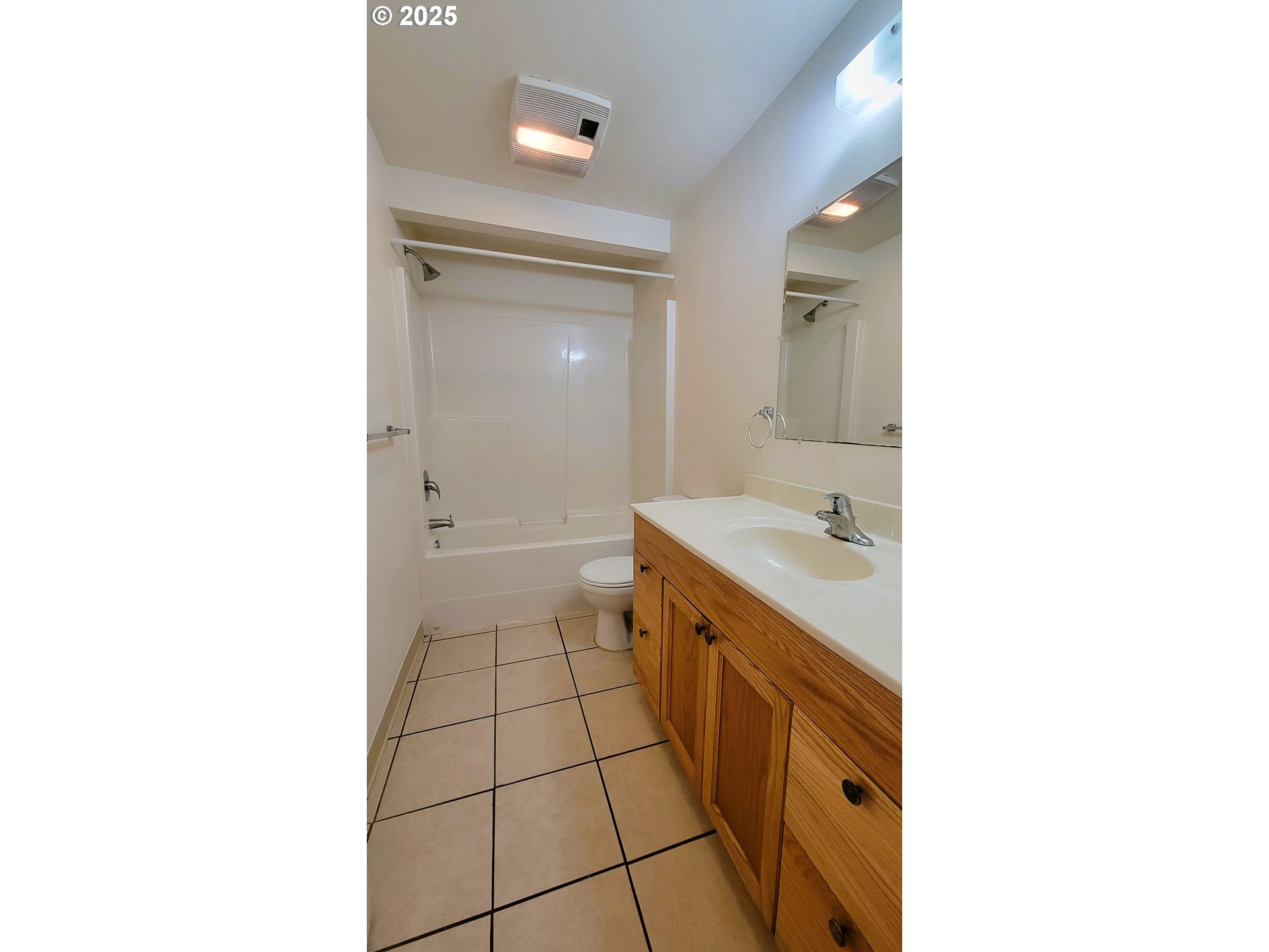 3585 Emerald St Property Photo 14