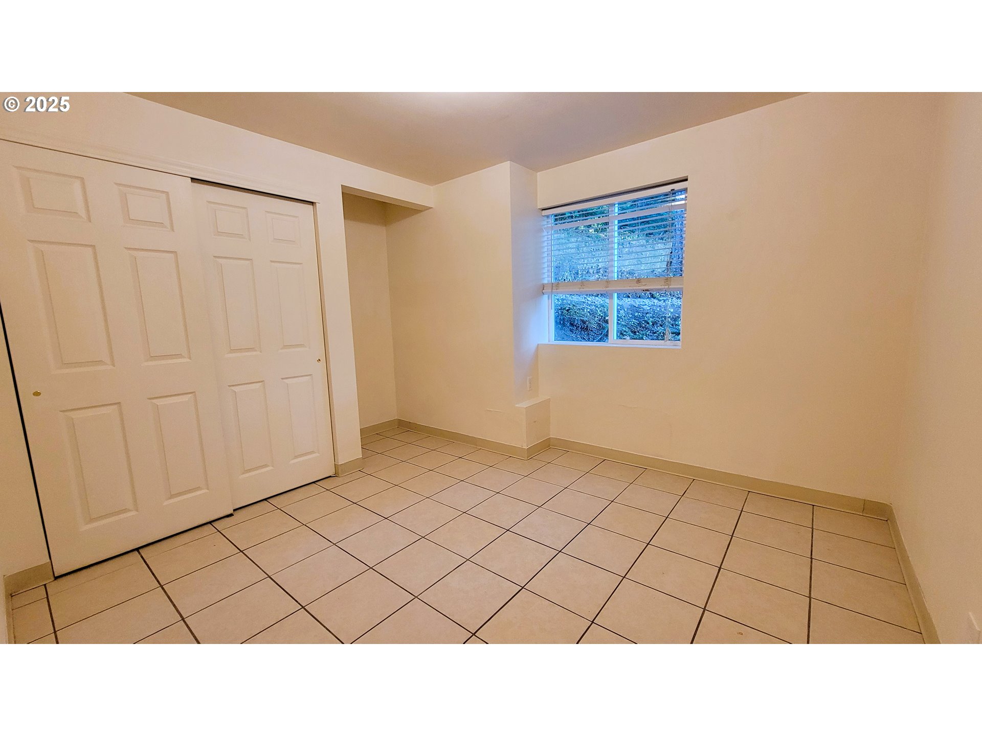 3585 Emerald St Property Photo 15