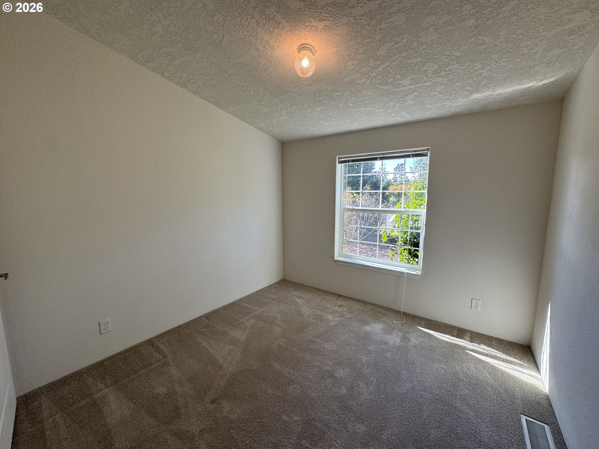 855 Maple St Property Photo 16