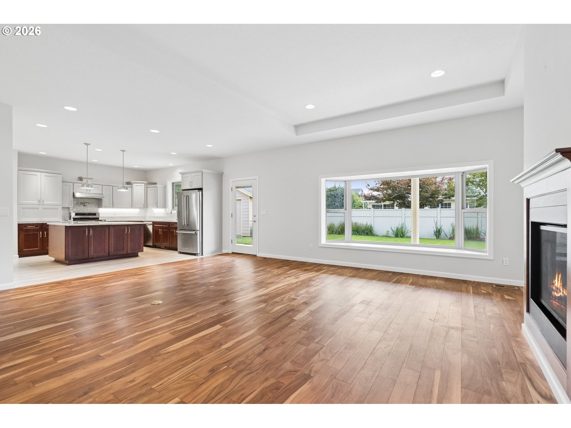 1277 Robert St Property Photo 8