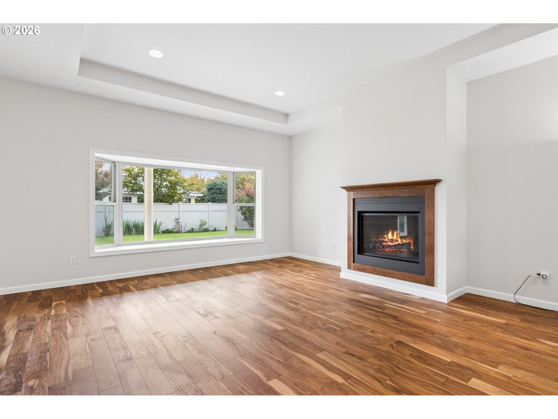 1277 Robert St Property Photo 9