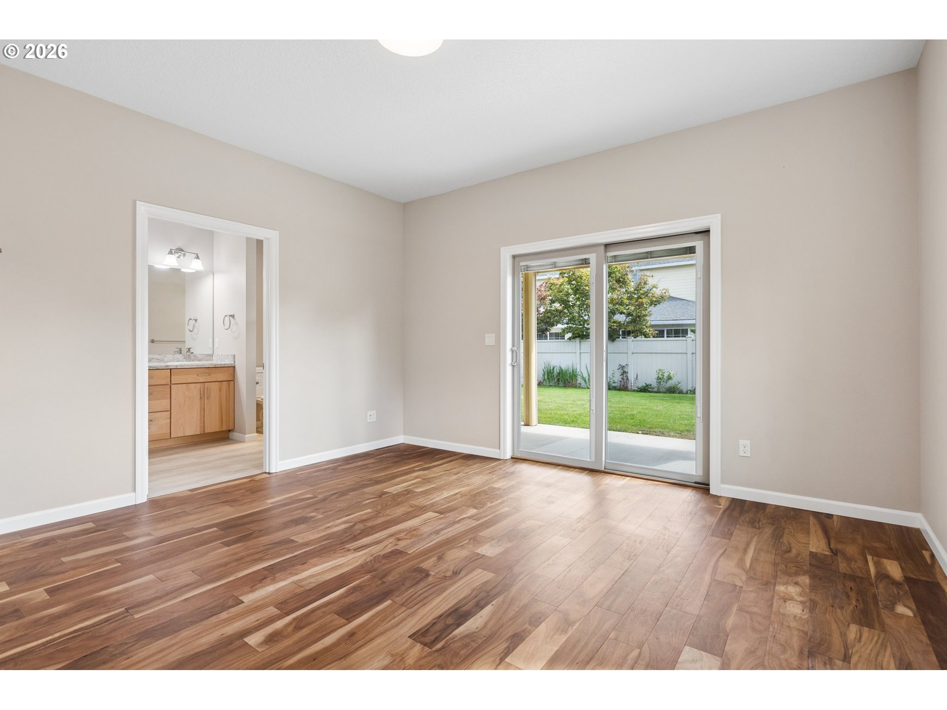 1277 Robert St Property Photo 24
