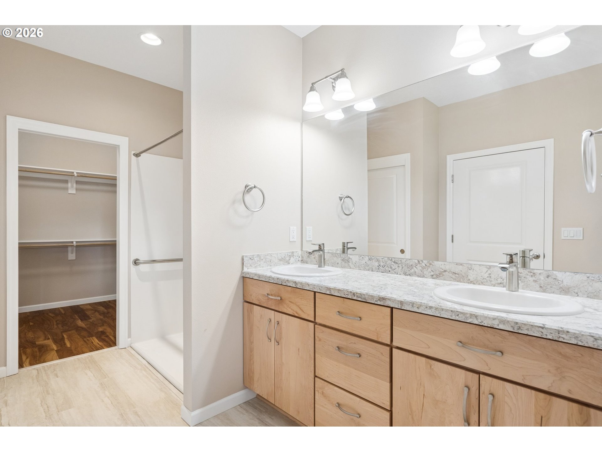 1277 Robert St Property Photo 26