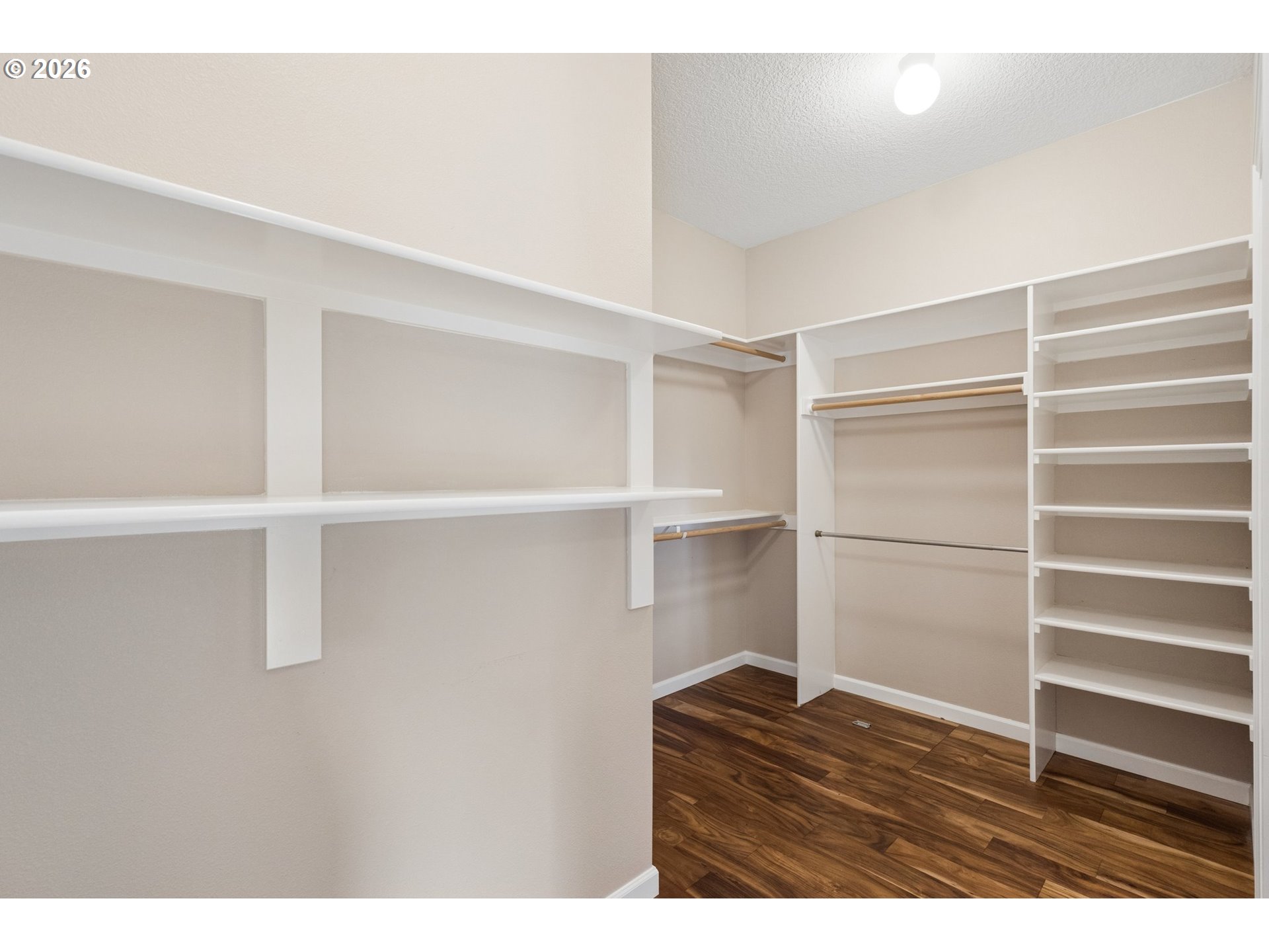 1277 Robert St Property Photo 27