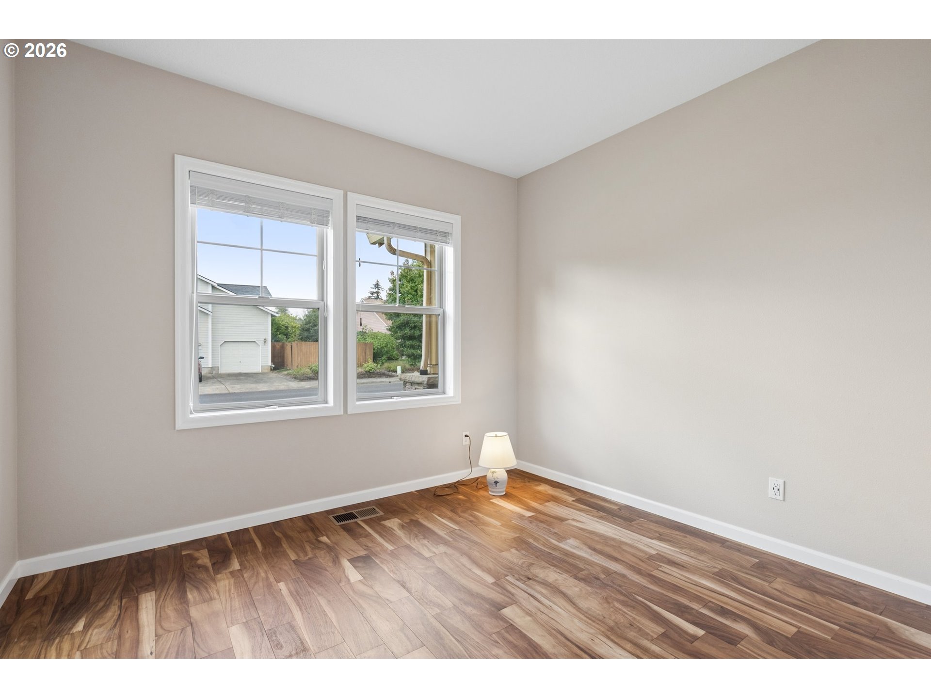 1277 Robert St Property Photo 30