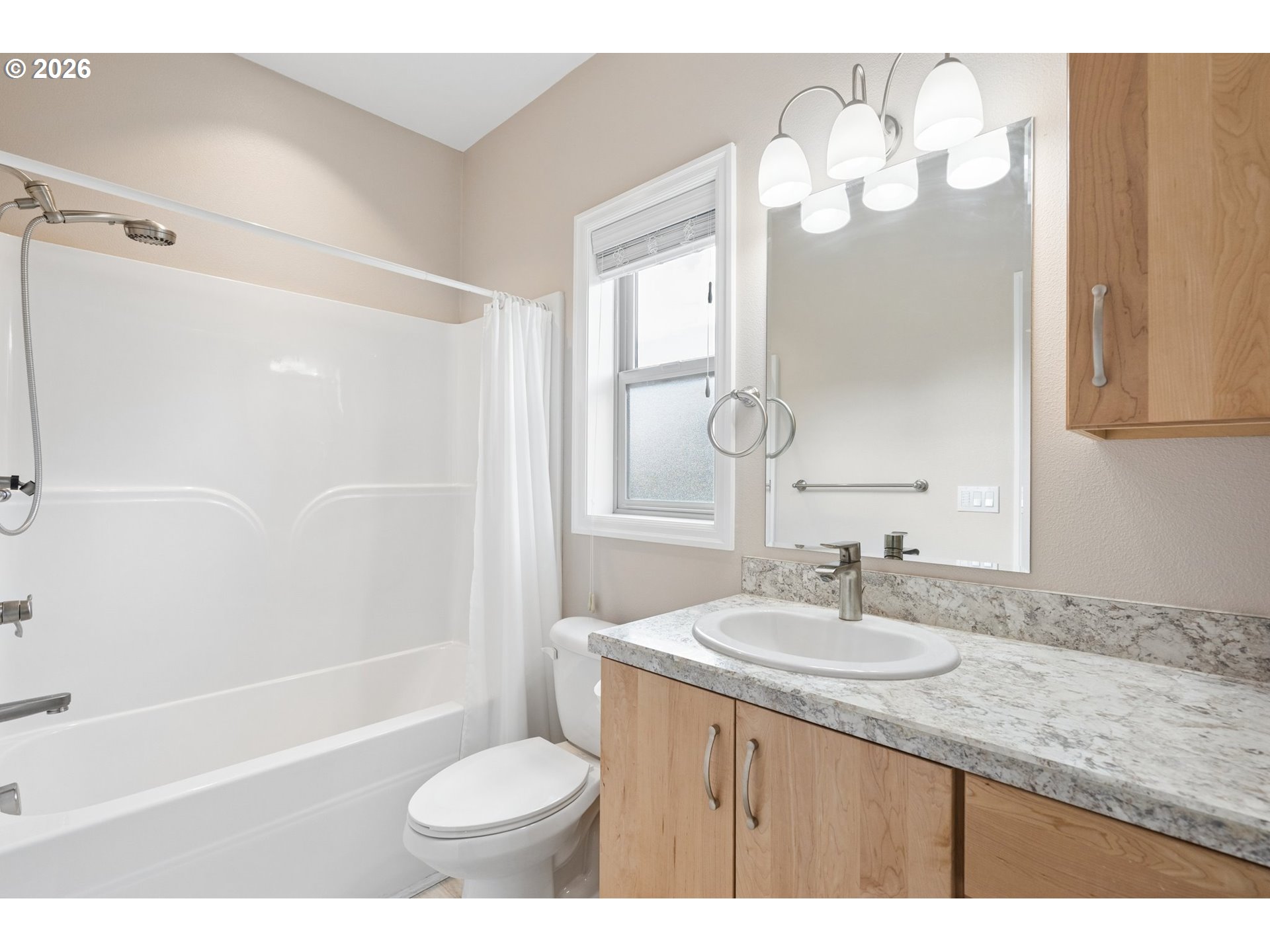 1277 Robert St Property Photo 31