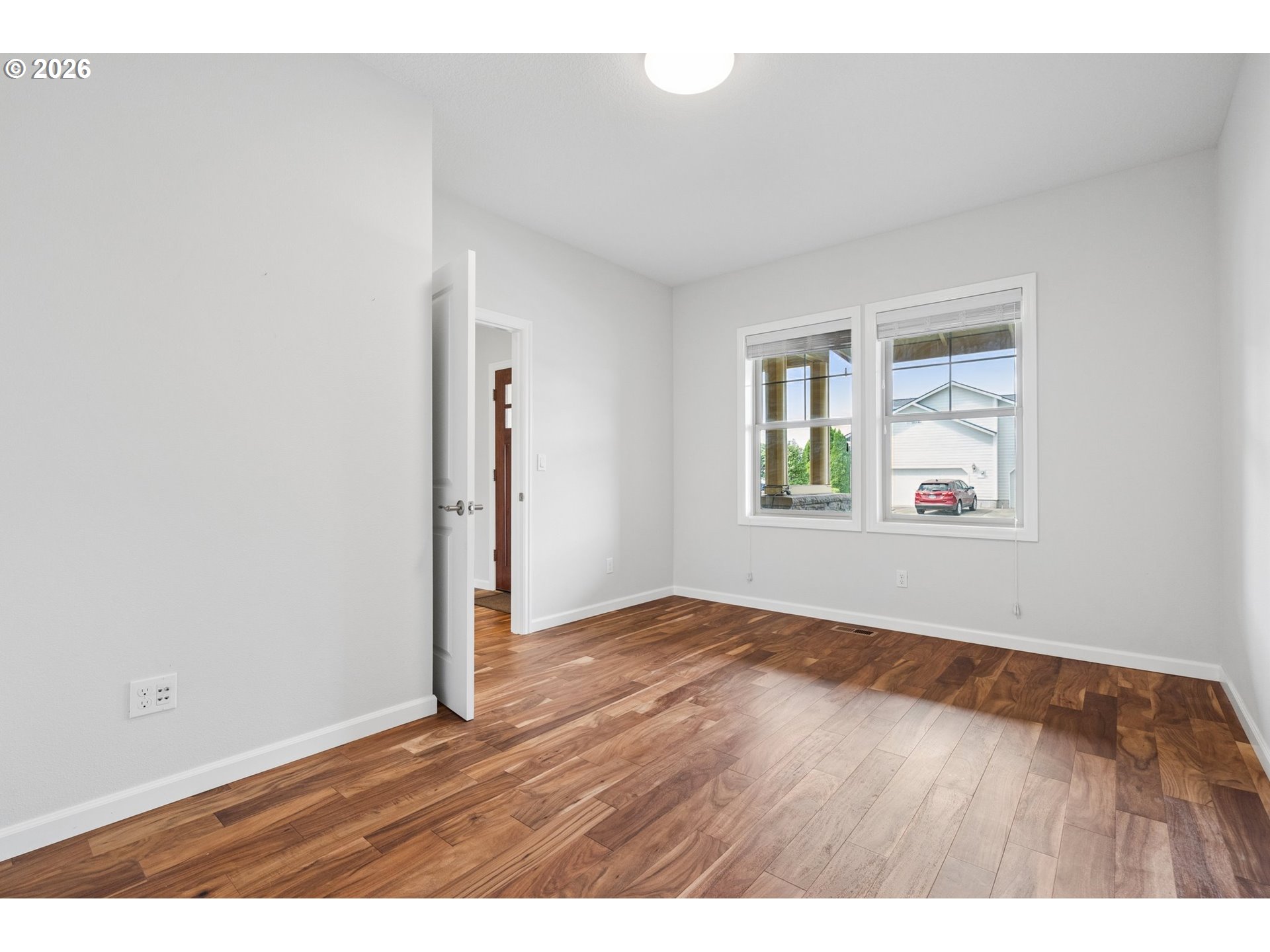 1277 Robert St Property Photo 34