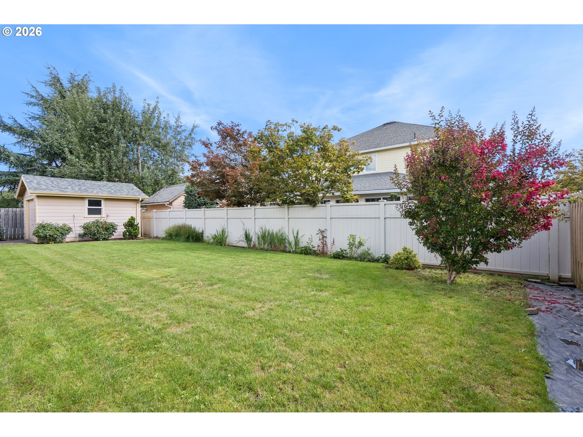 1277 Robert St Property Photo 40