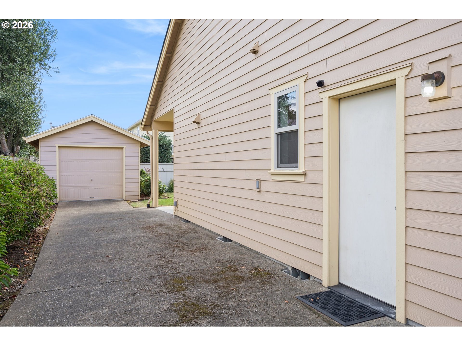 1277 Robert St Property Photo 44