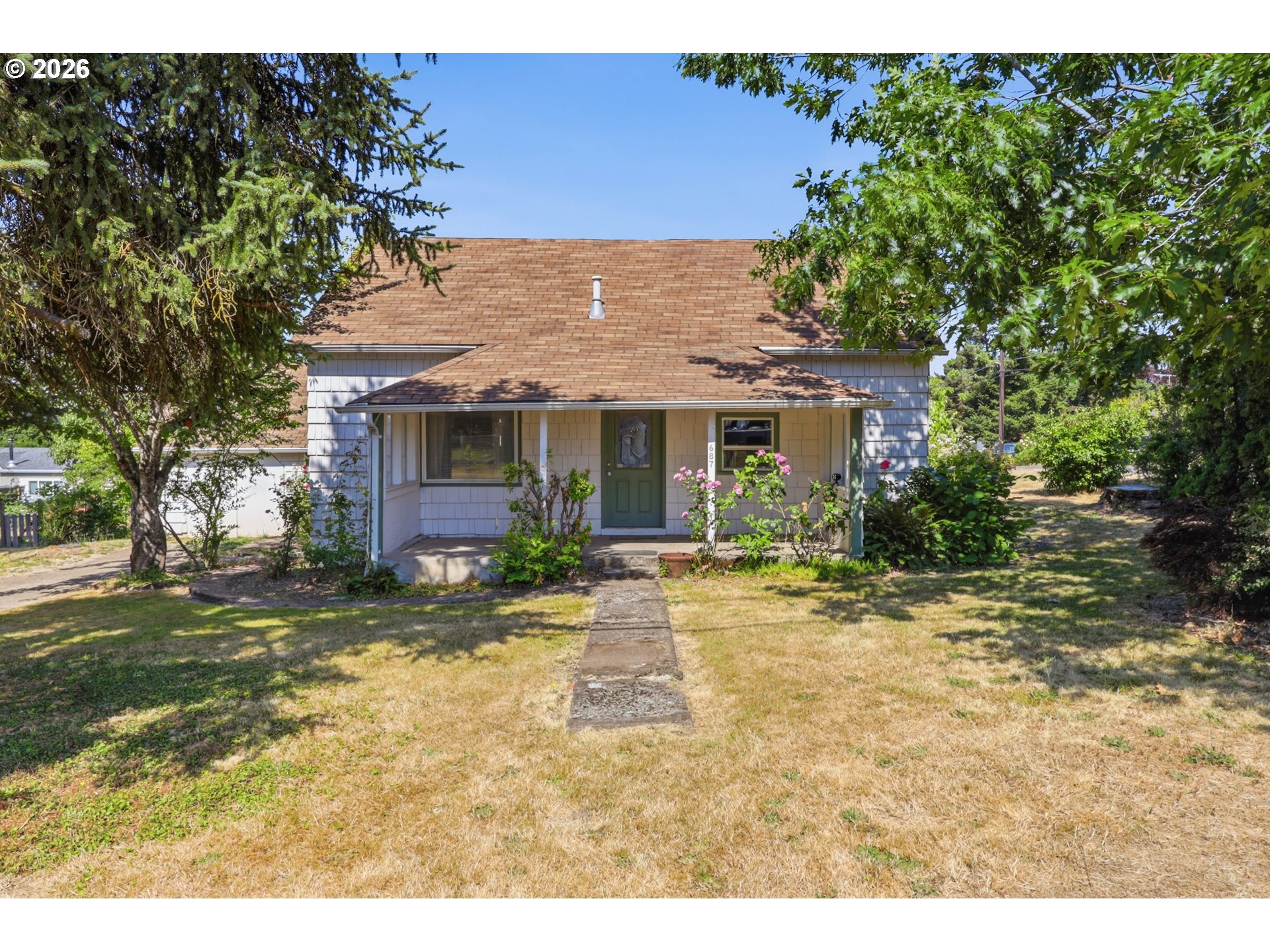 687 JEFFERSON ST Property Photo 1