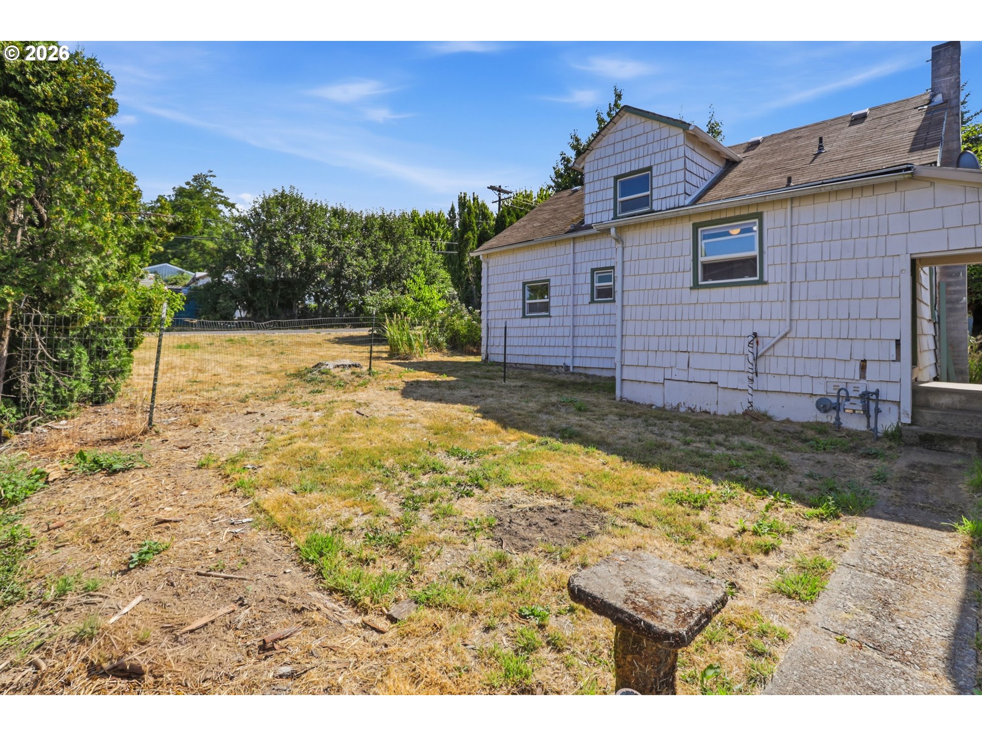 687 Jefferson St Property Photo 31