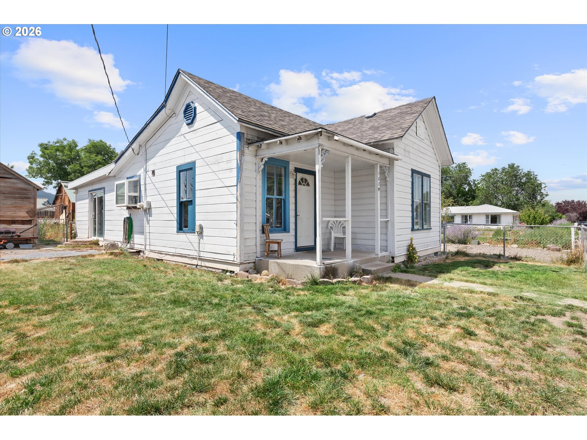 1829 Chestnut St Property Photo 1