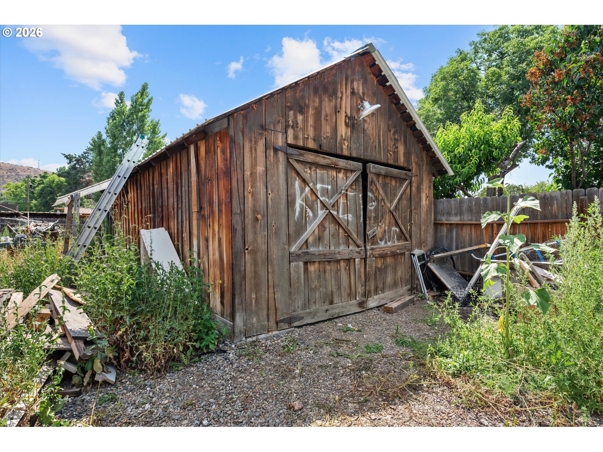1829 Chestnut St Property Photo 4