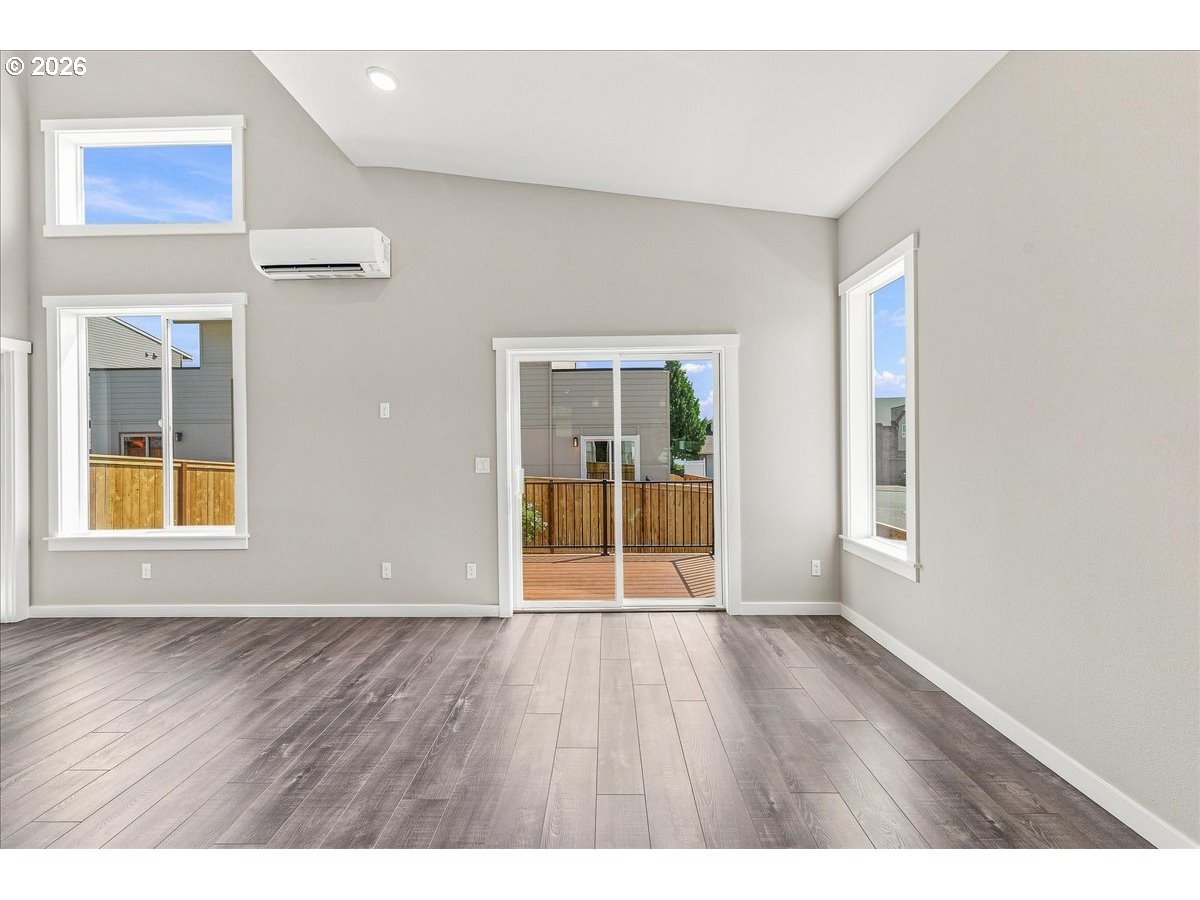 200 Black Hawk Ct Property Photo 18