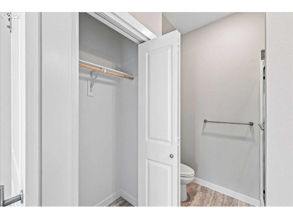 200 Black Hawk Ct Property Photo 26