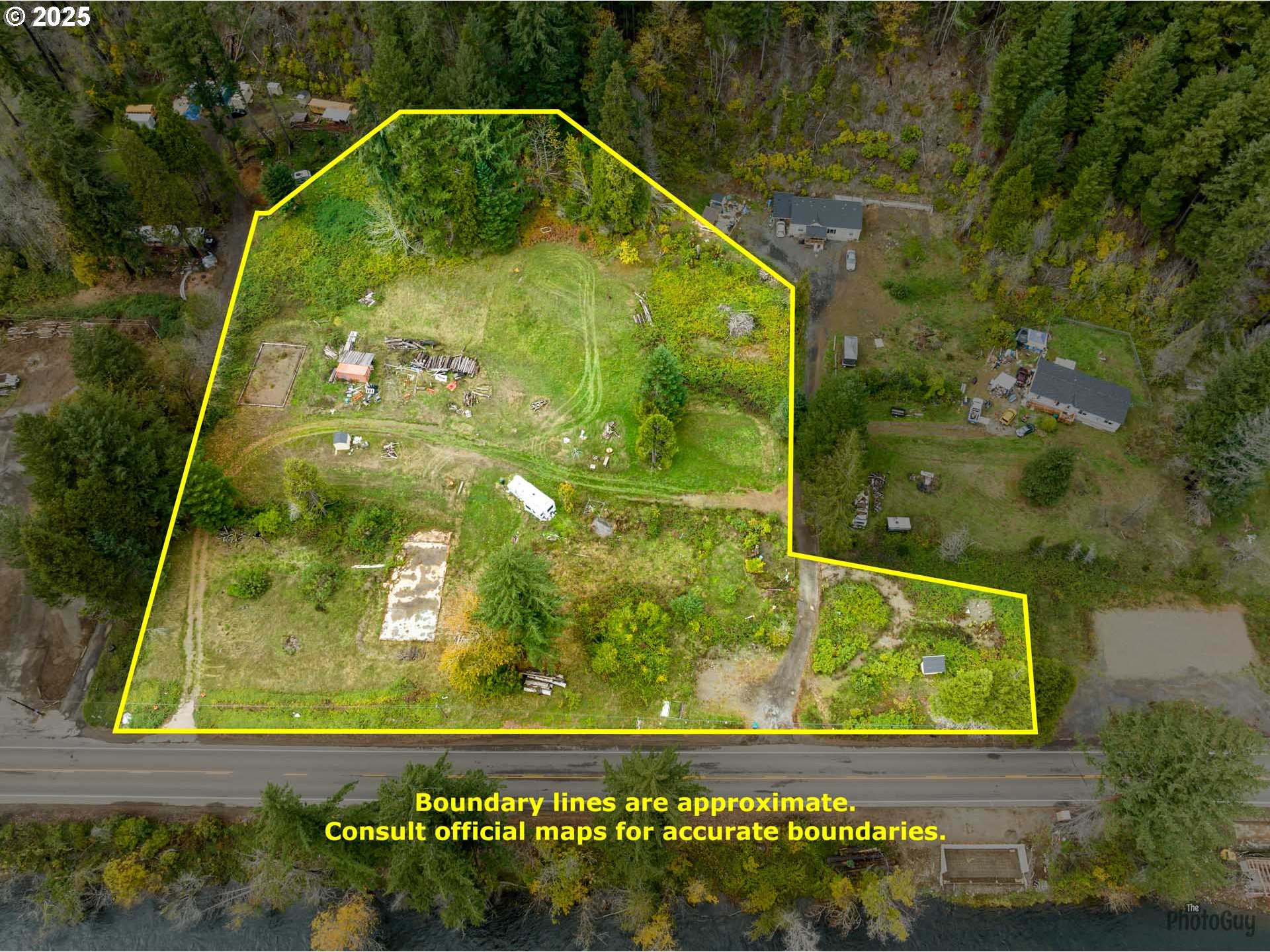 49687 Mckenzie Hwy Property Photo 2