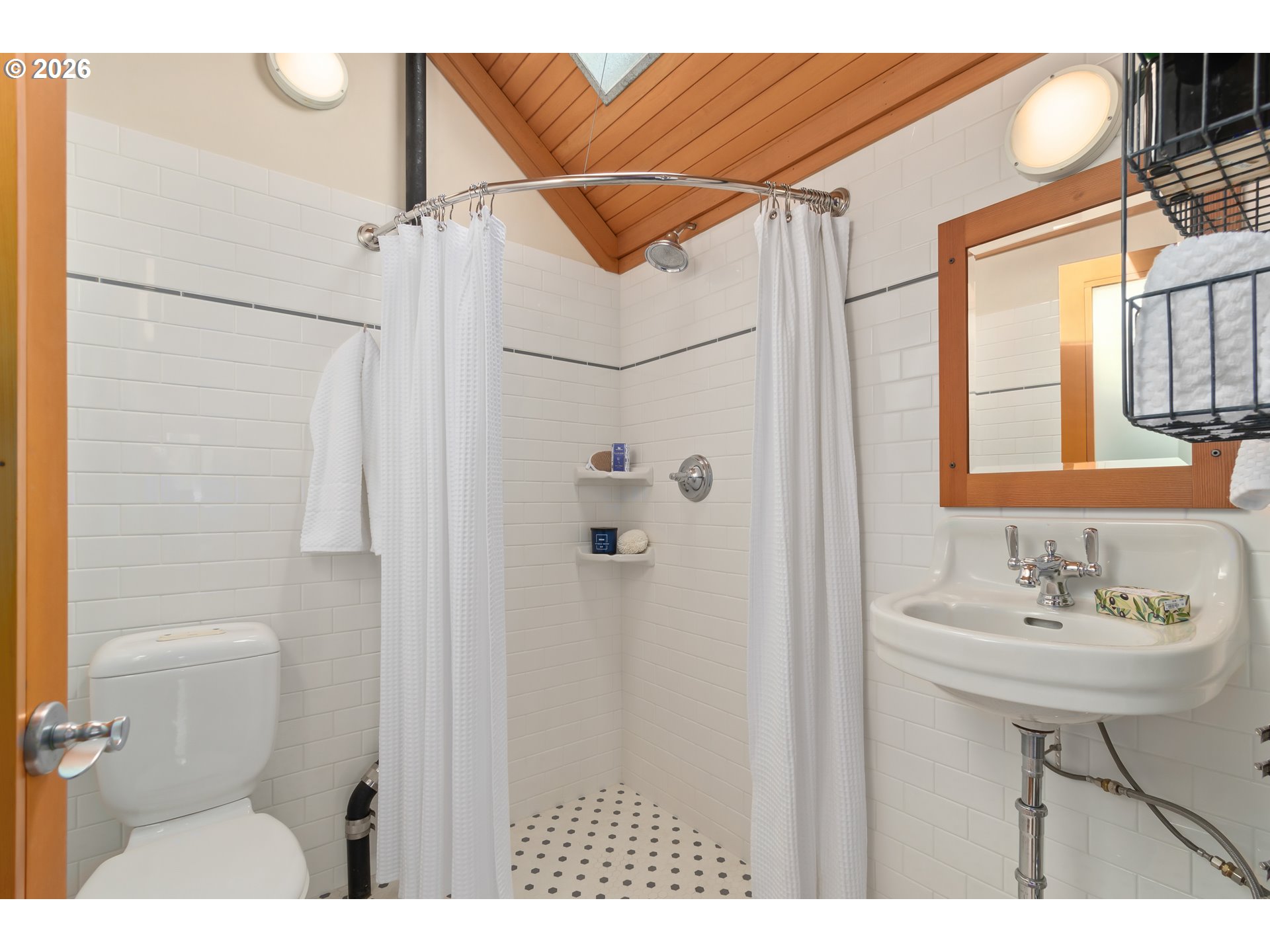 321 Mill St 4 Property Photo 35