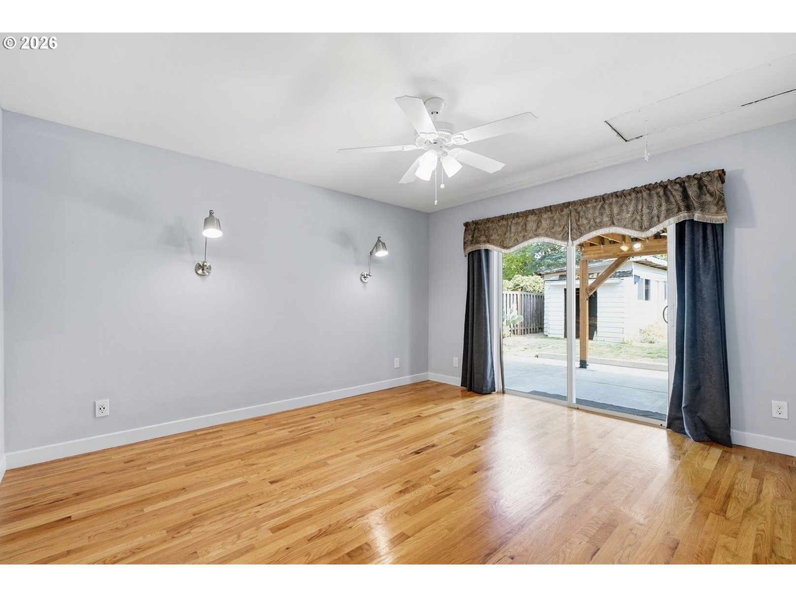 2111 C St Property Photo 16