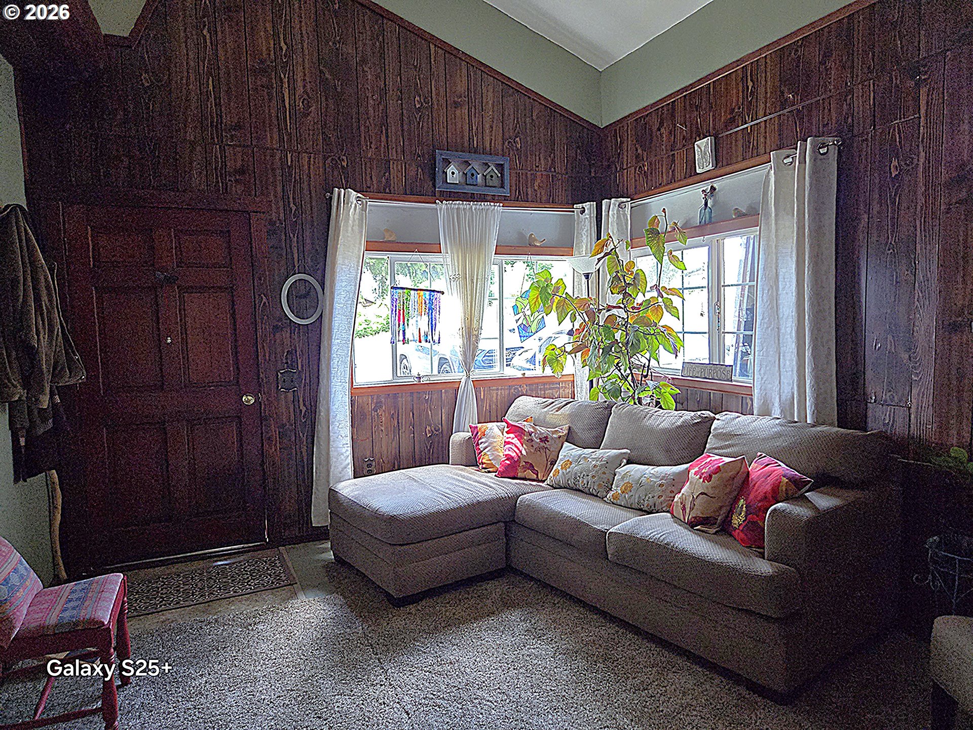 725 B St Property Photo 8