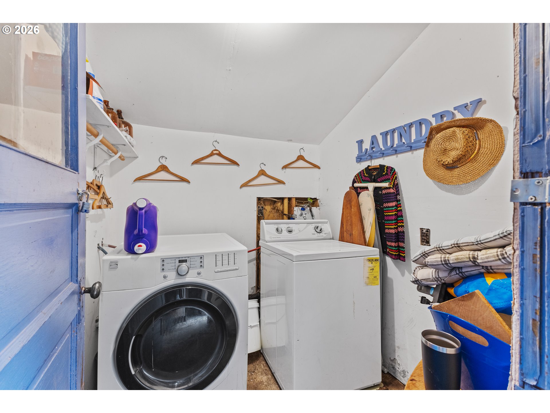 725 B St Property Photo 23
