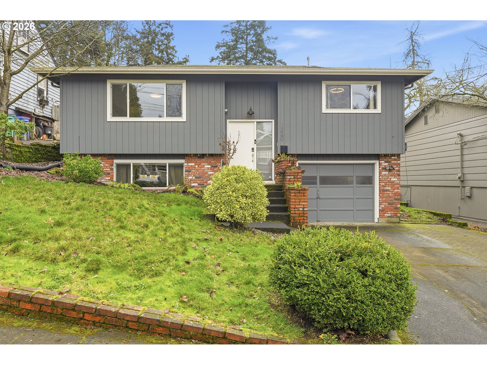 1330 Sw Hume St Property Photo 1