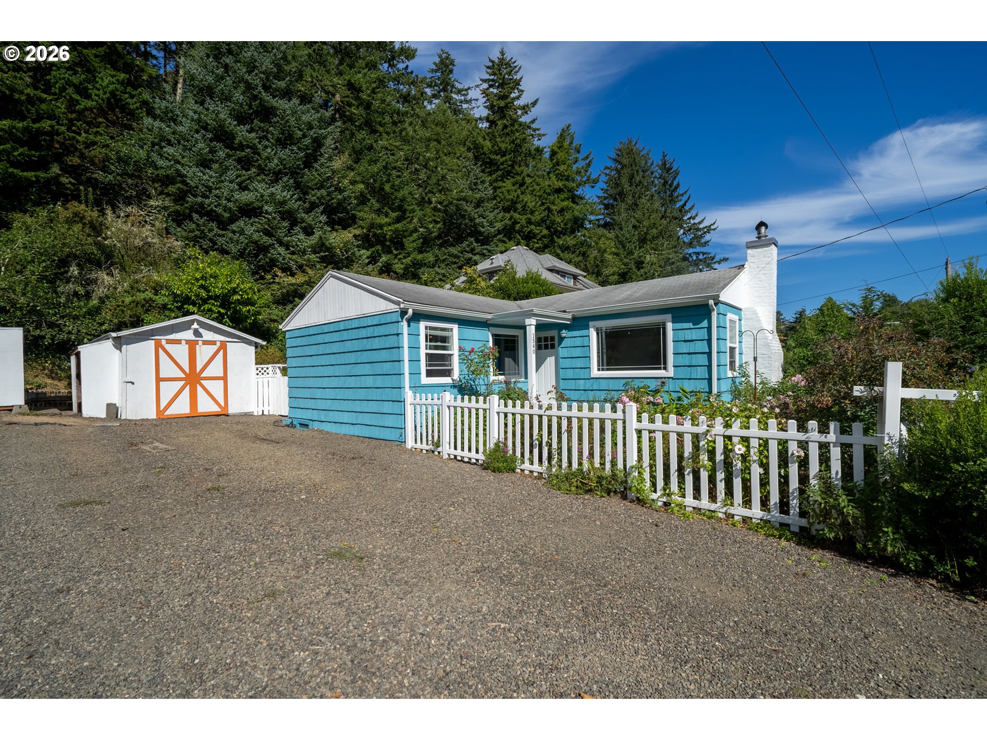 1540 VISTA VIEW DR W Property Photo 1