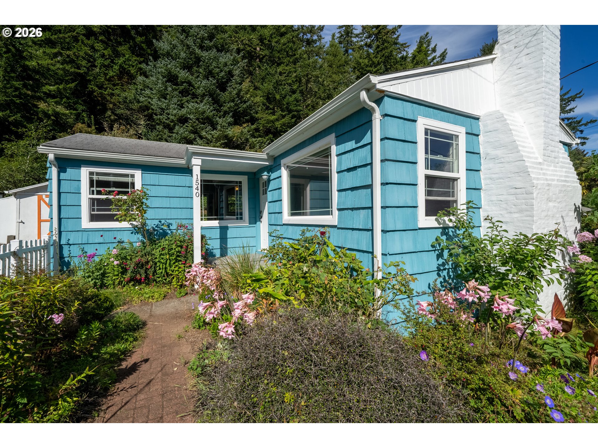 1540 Vista View Dr W Property Photo 5