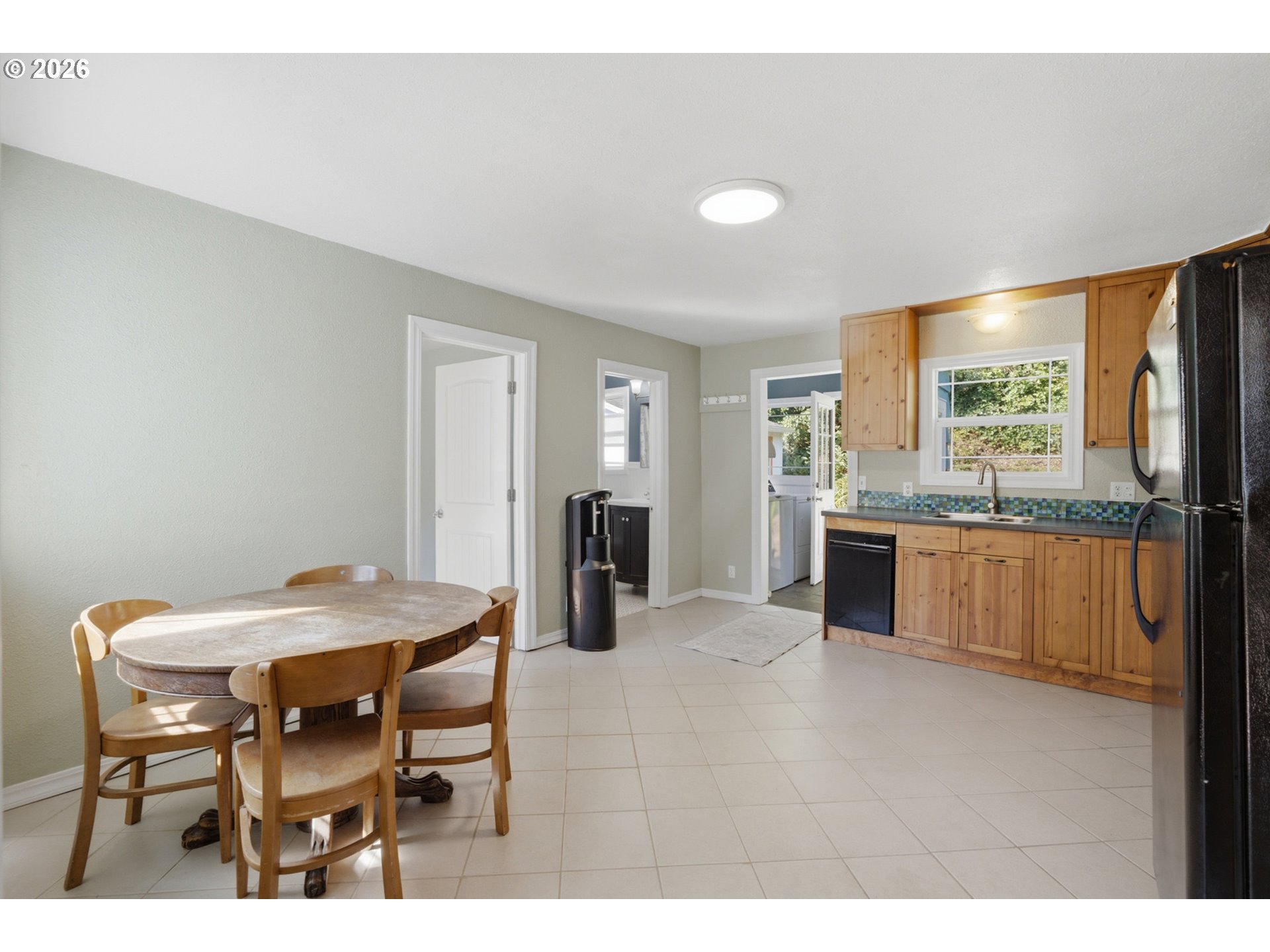 1540 Vista View Dr W Property Photo 7
