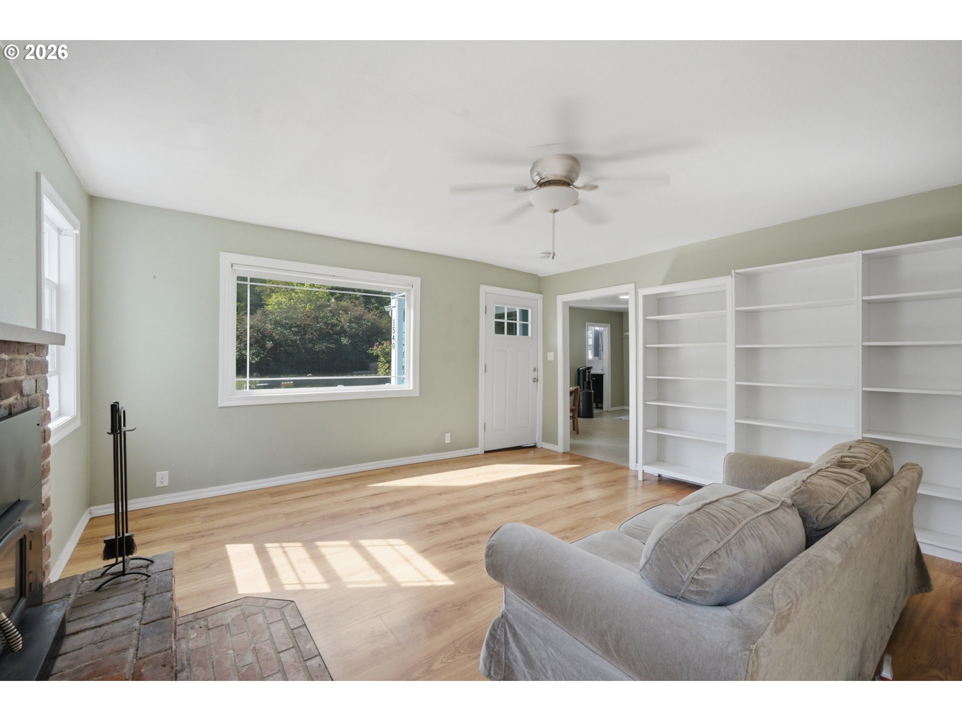 1540 Vista View Dr W Property Photo 12