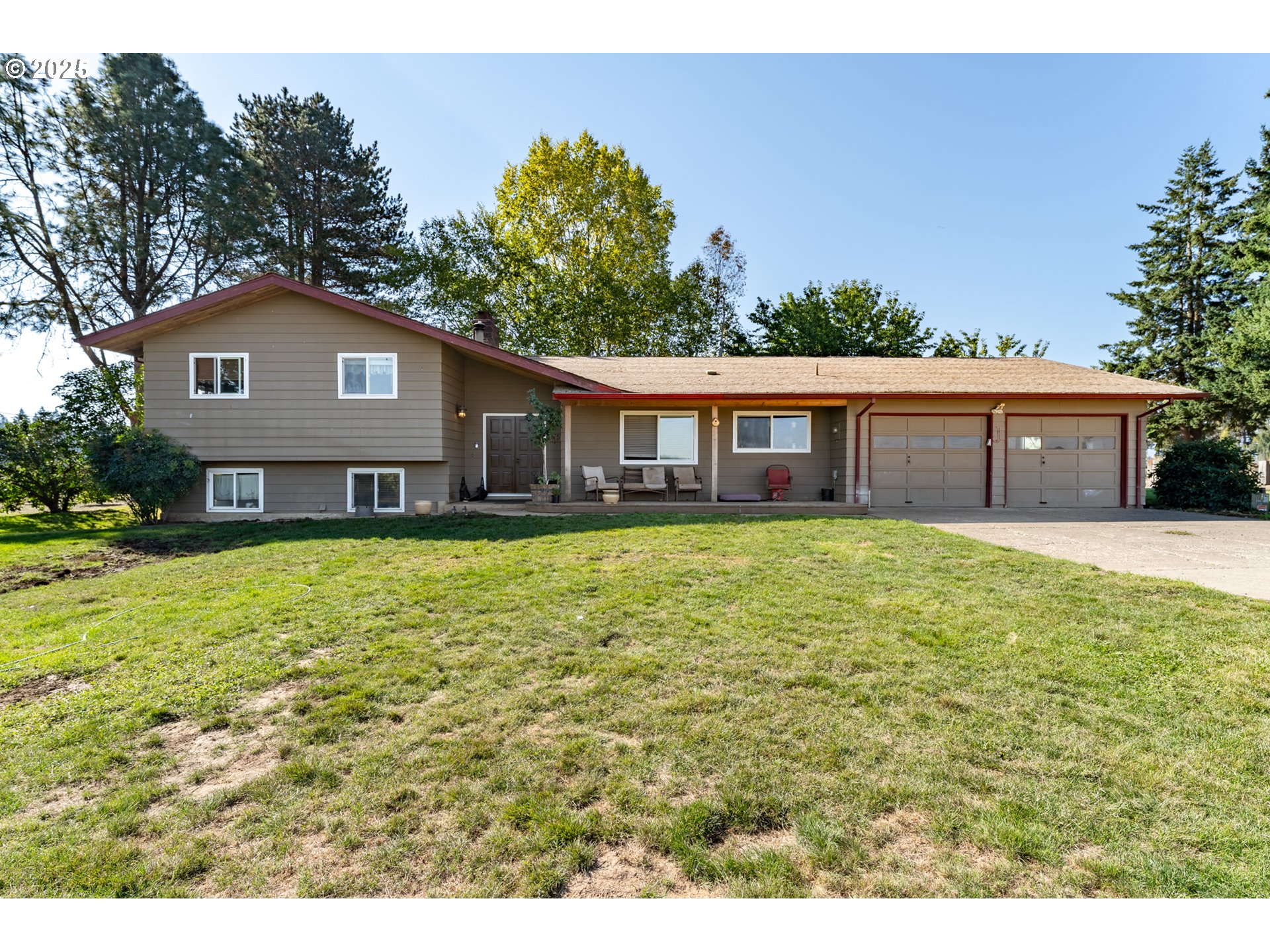 24730 Sw Tile Flat Rd Property Photo 2