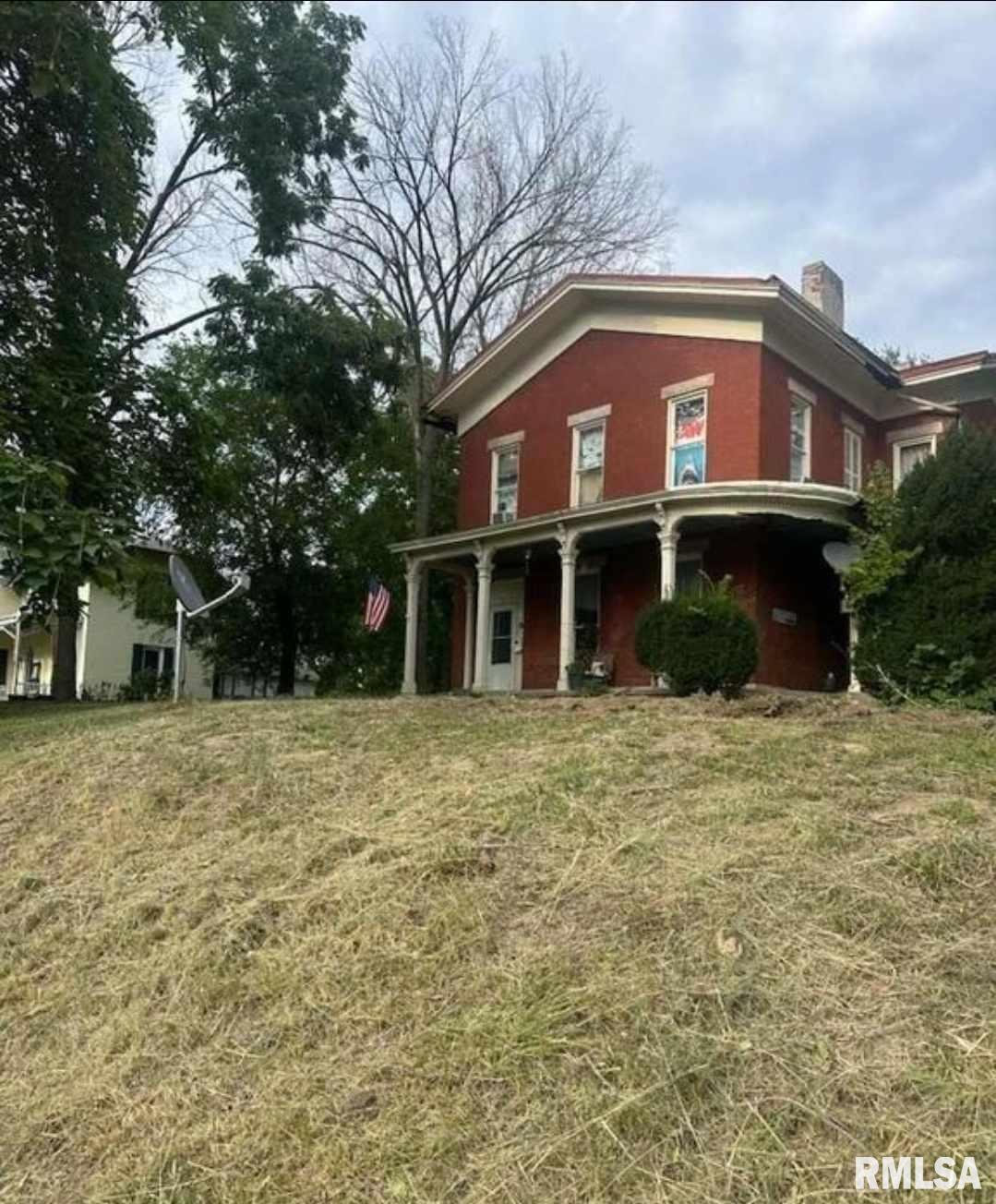 401 Chestnut Street Property Photo