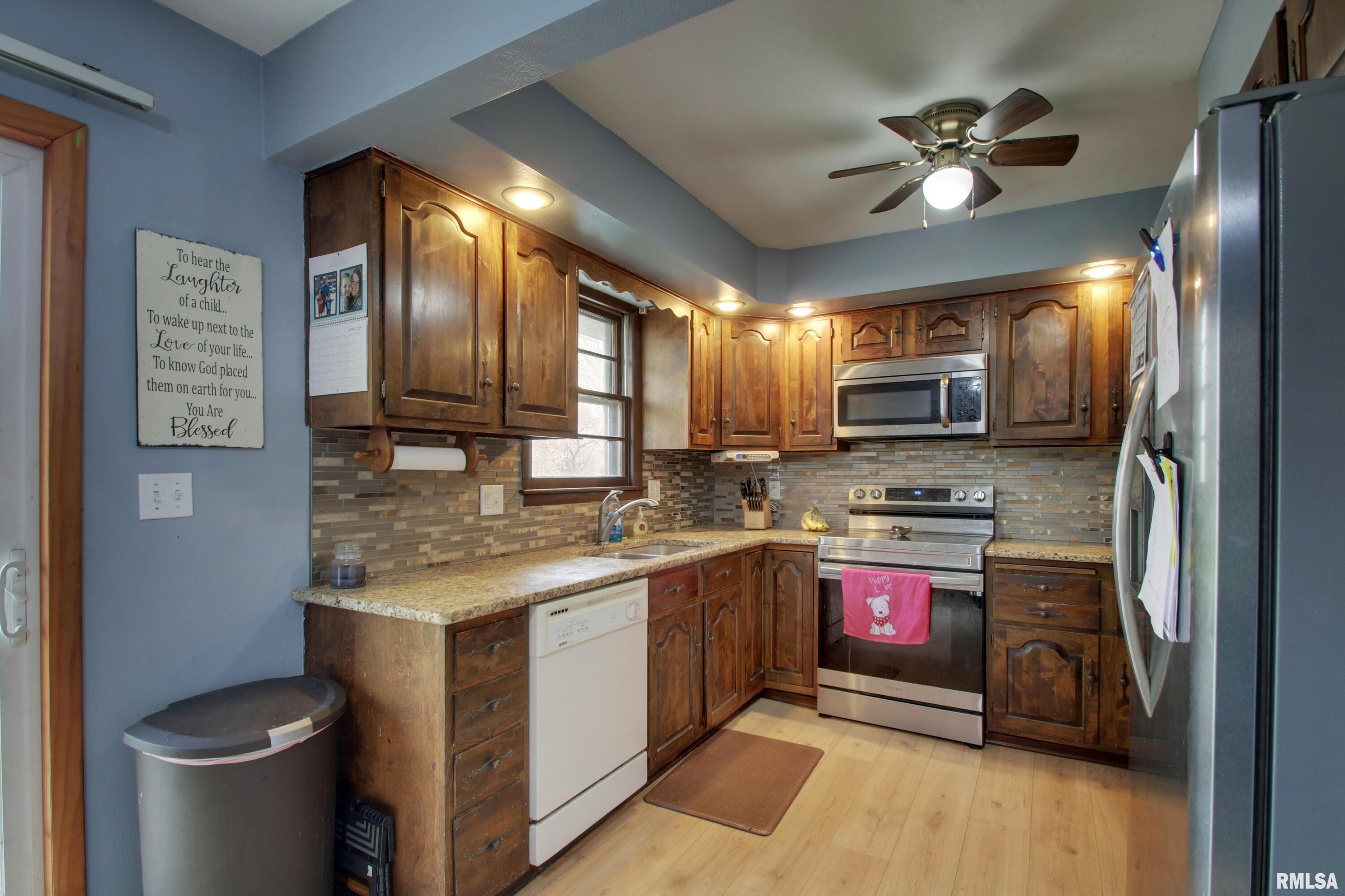 1530 Curtis Creek Drive Property Photo 8