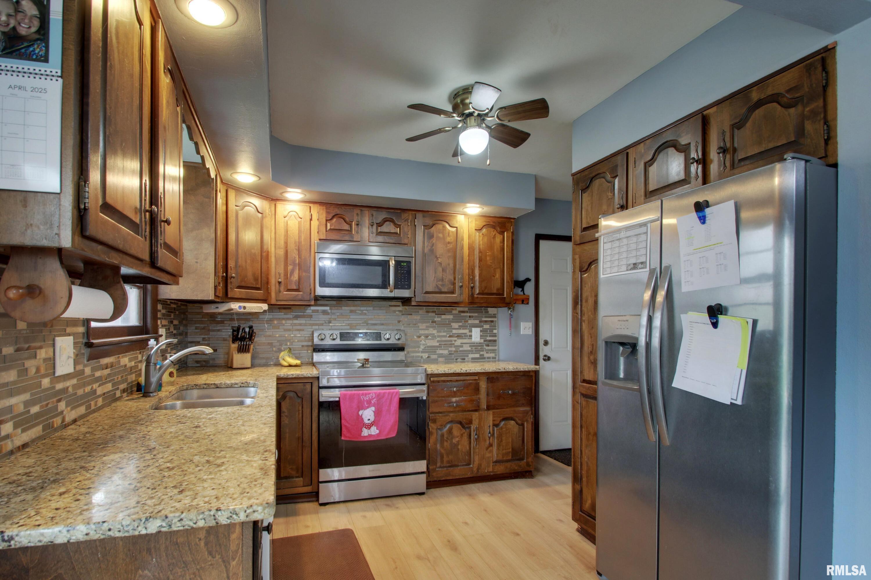 1530 Curtis Creek Drive Property Photo 9