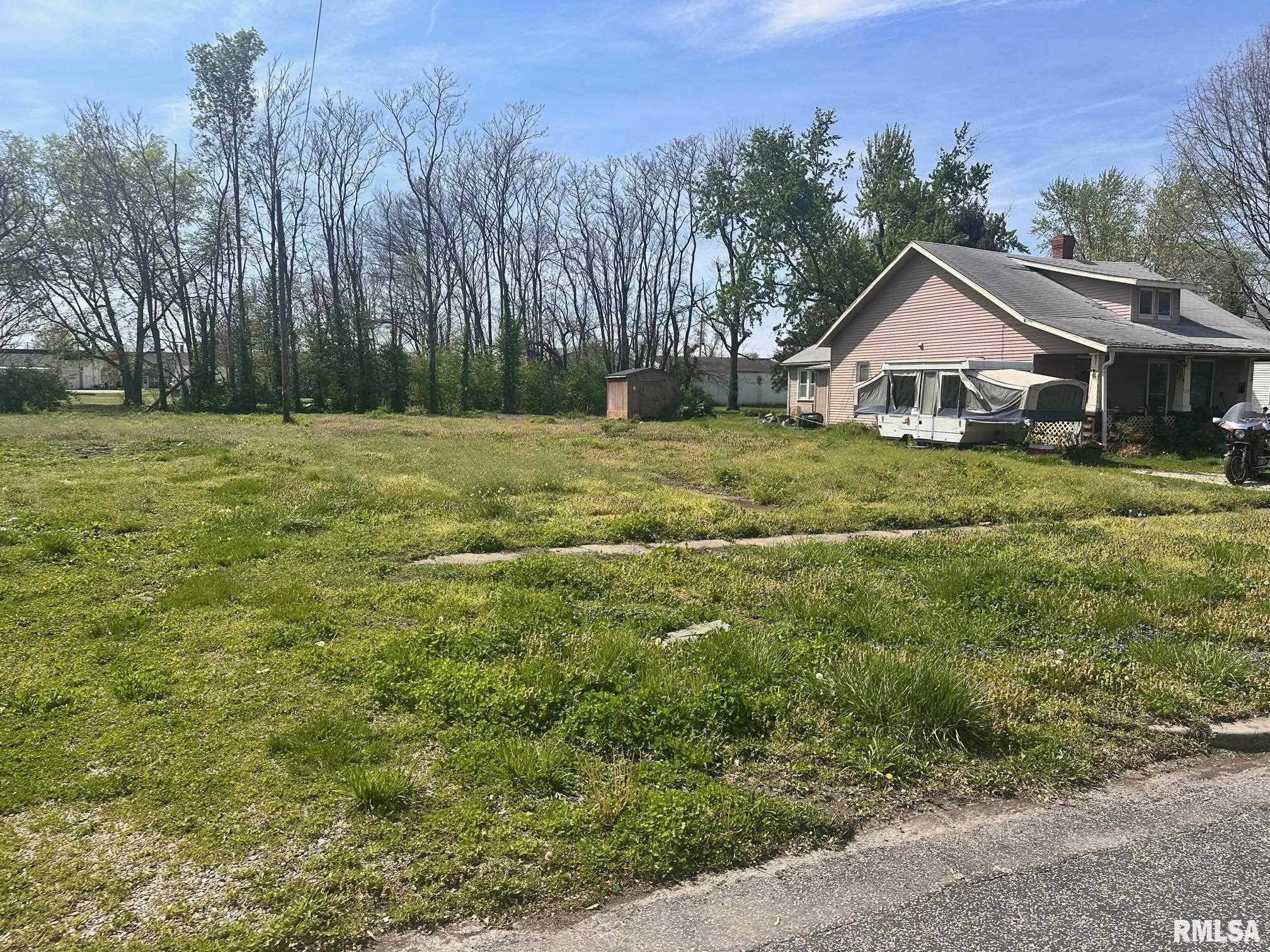 617 N East Street Property Photo 1