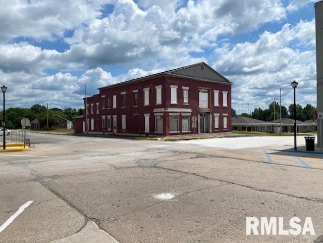 104 S Hill Street Property Photo 1