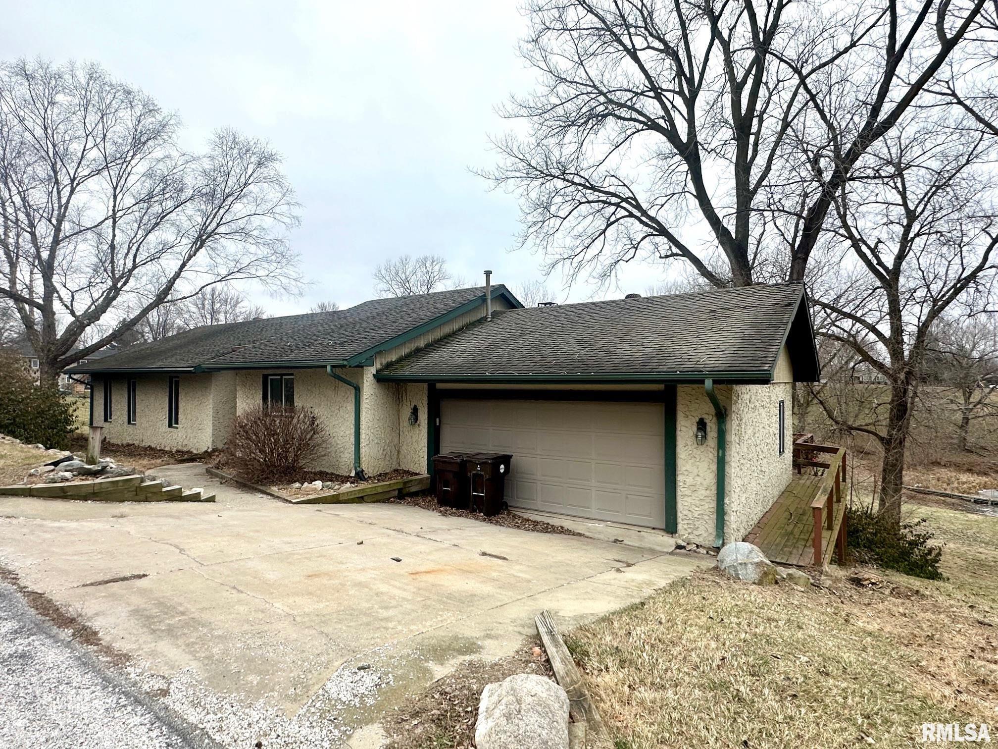 17 Springwater Drive