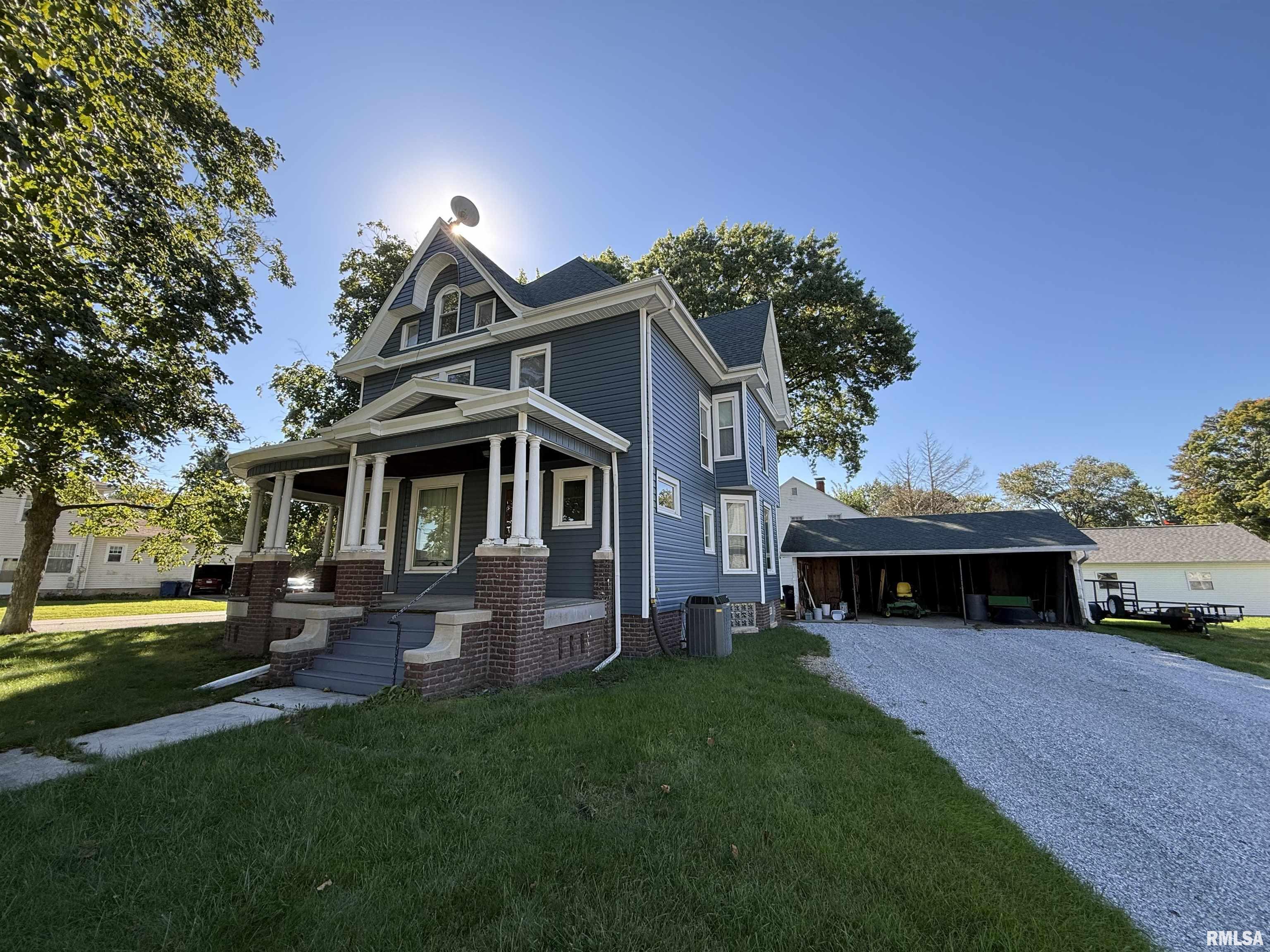 204 W Clinton Avenue Property Photo 1