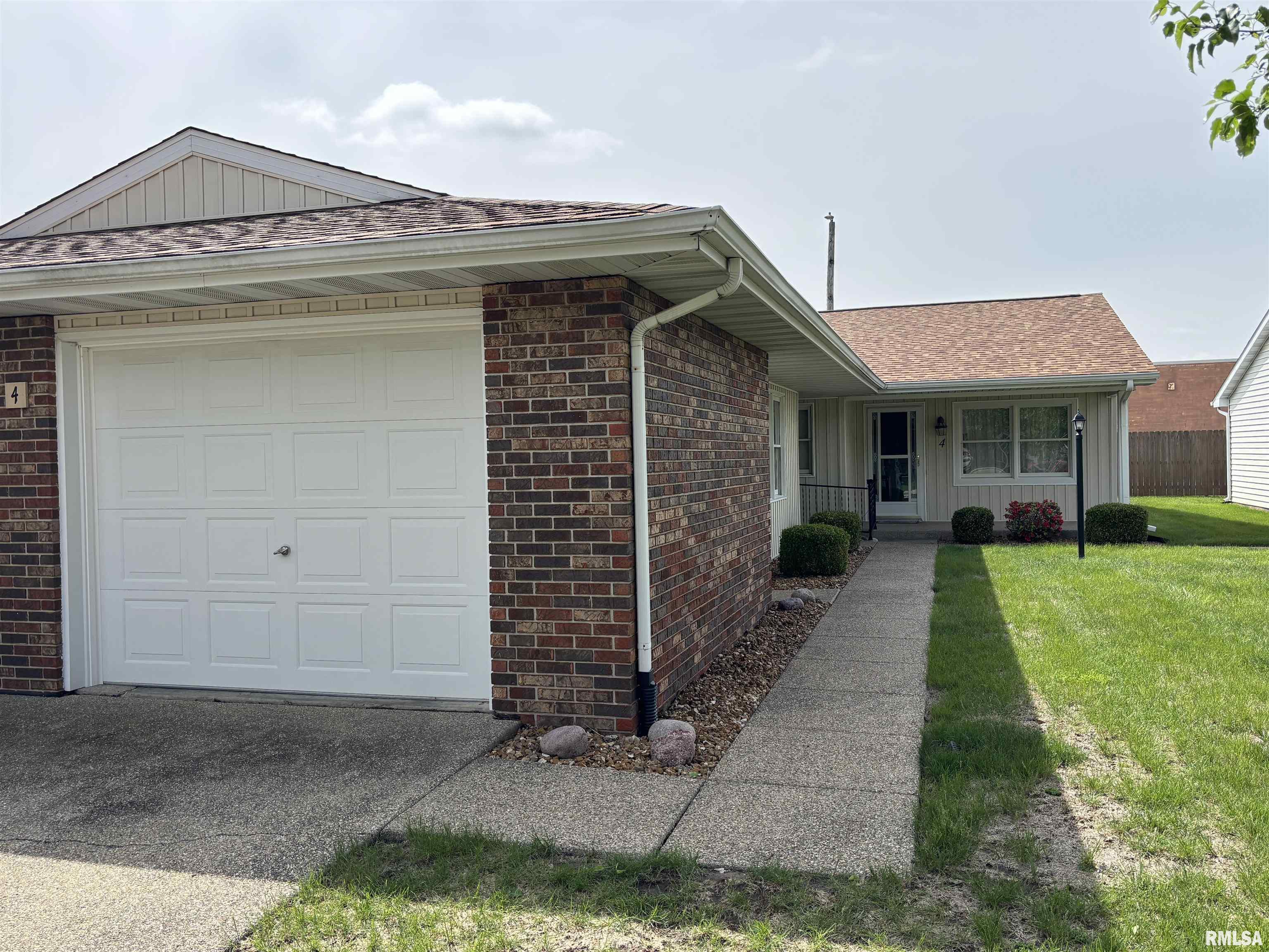 100 Heights Avenue Property Photo 1
