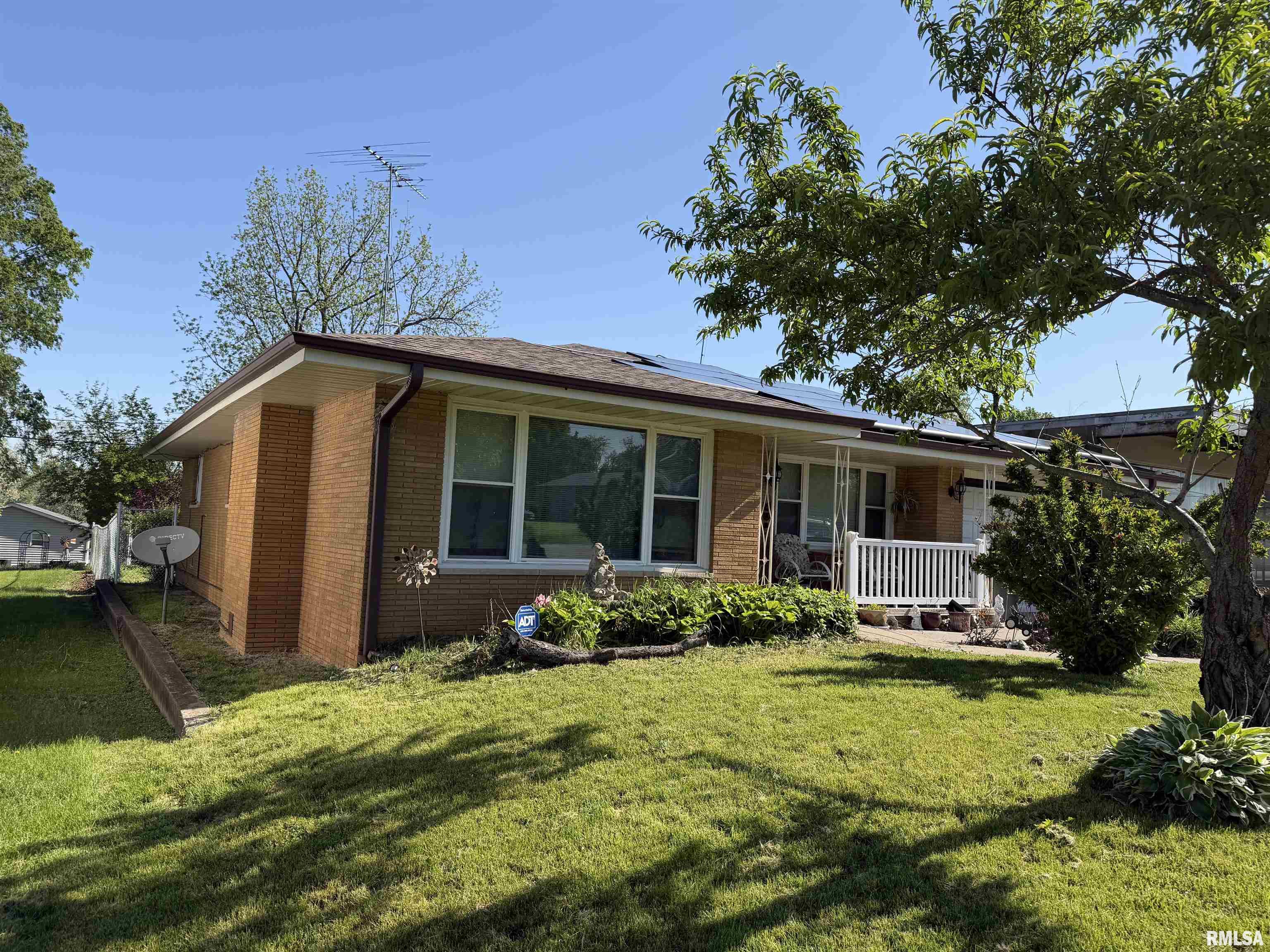 104 E MAIN Street