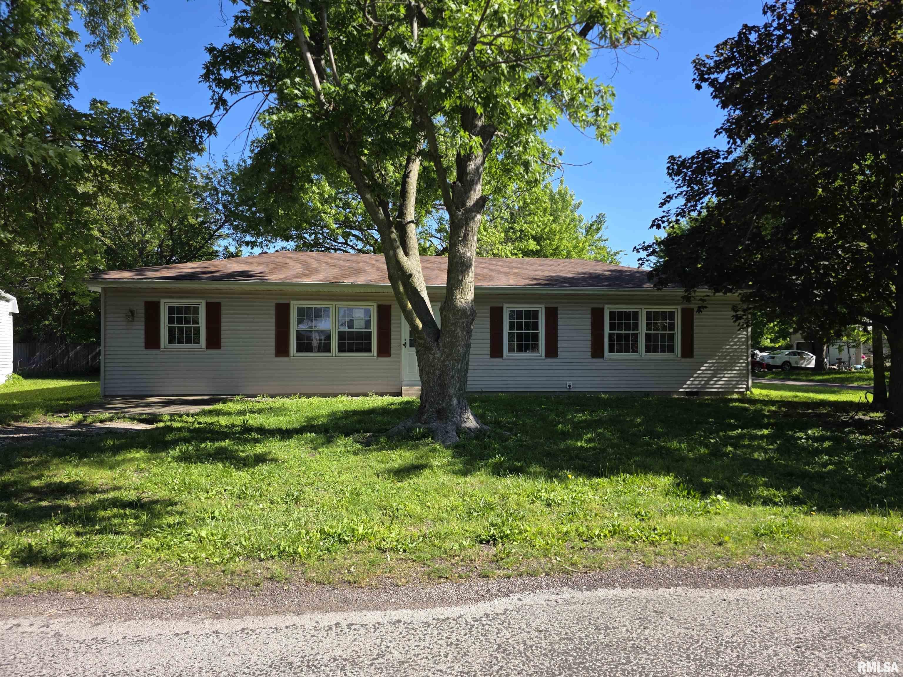 405 Keller Avenue Property Photo 1
