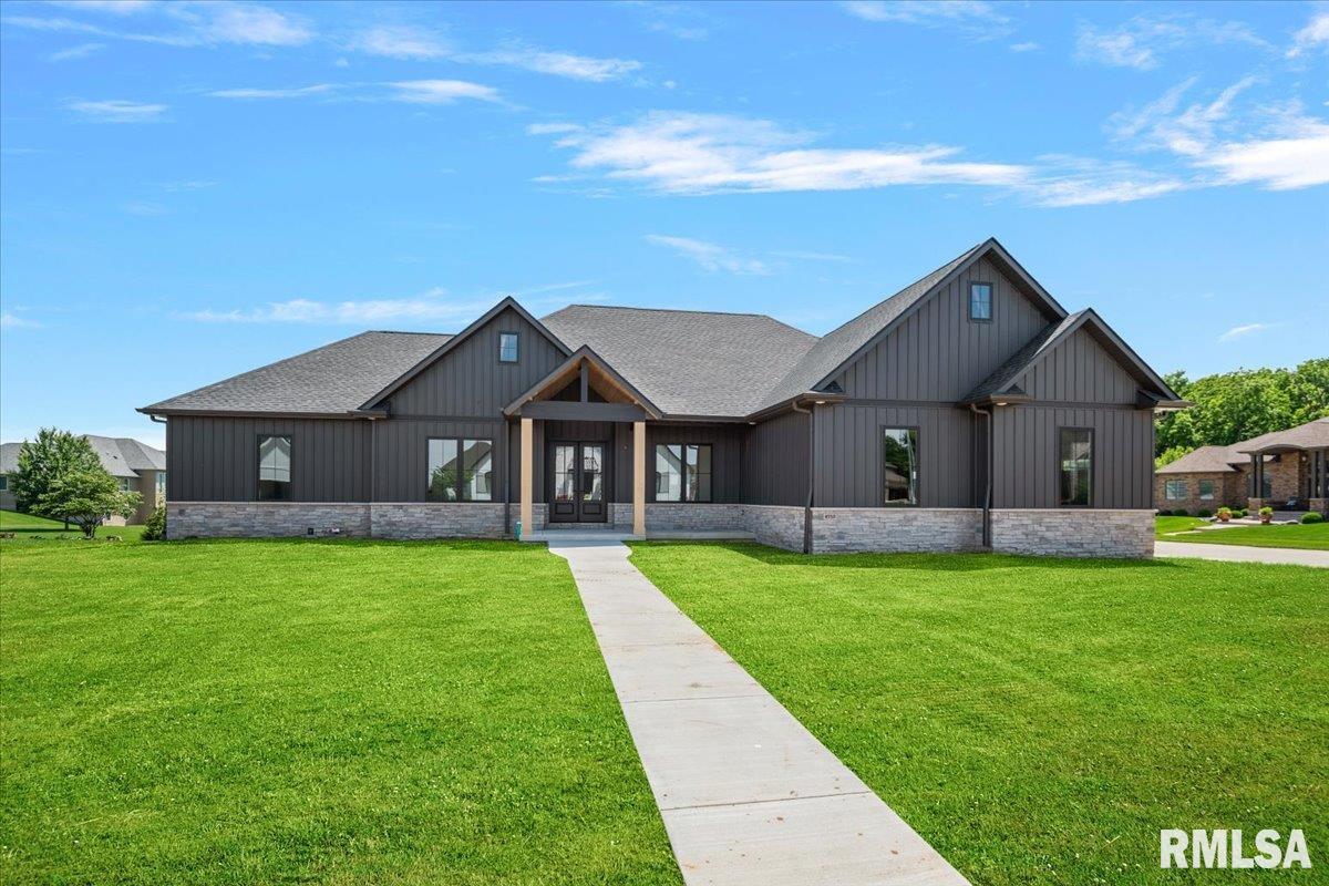 4712 Berkshire Crossing Property Photo 1