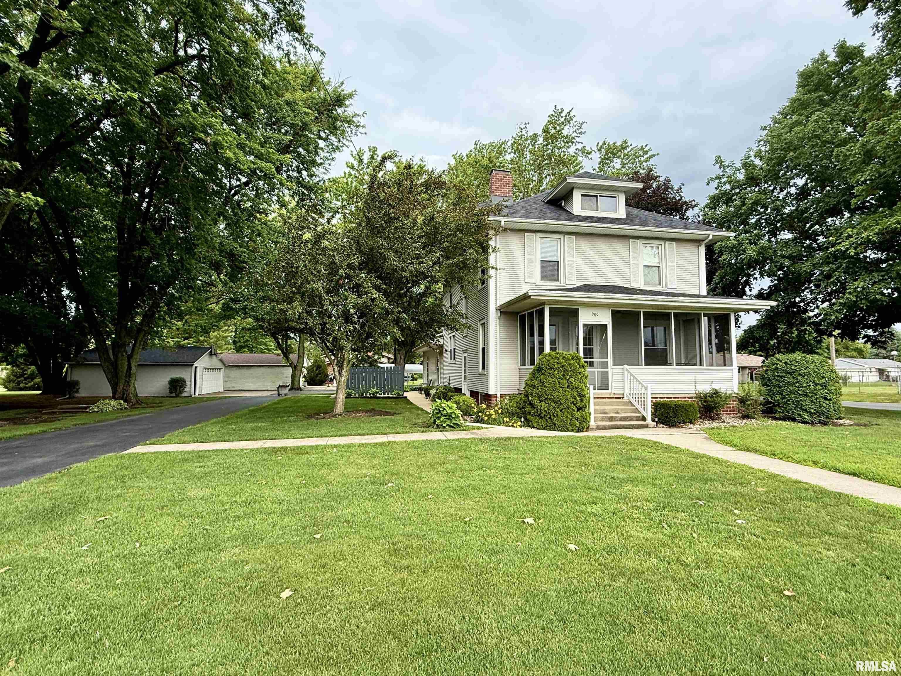 900 S Broad Street Property Photo 1