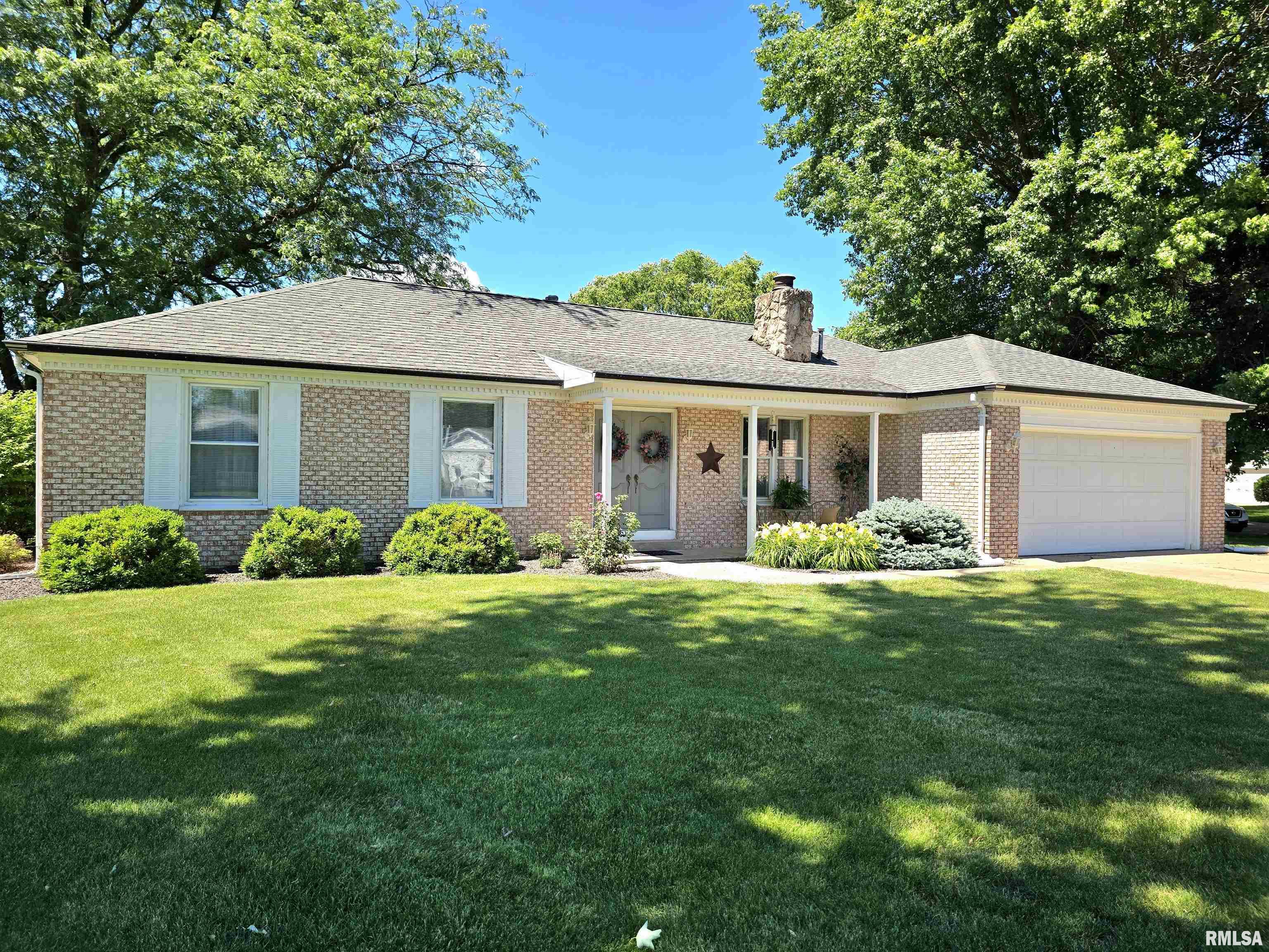 147 Westview Drive Property Photo 1