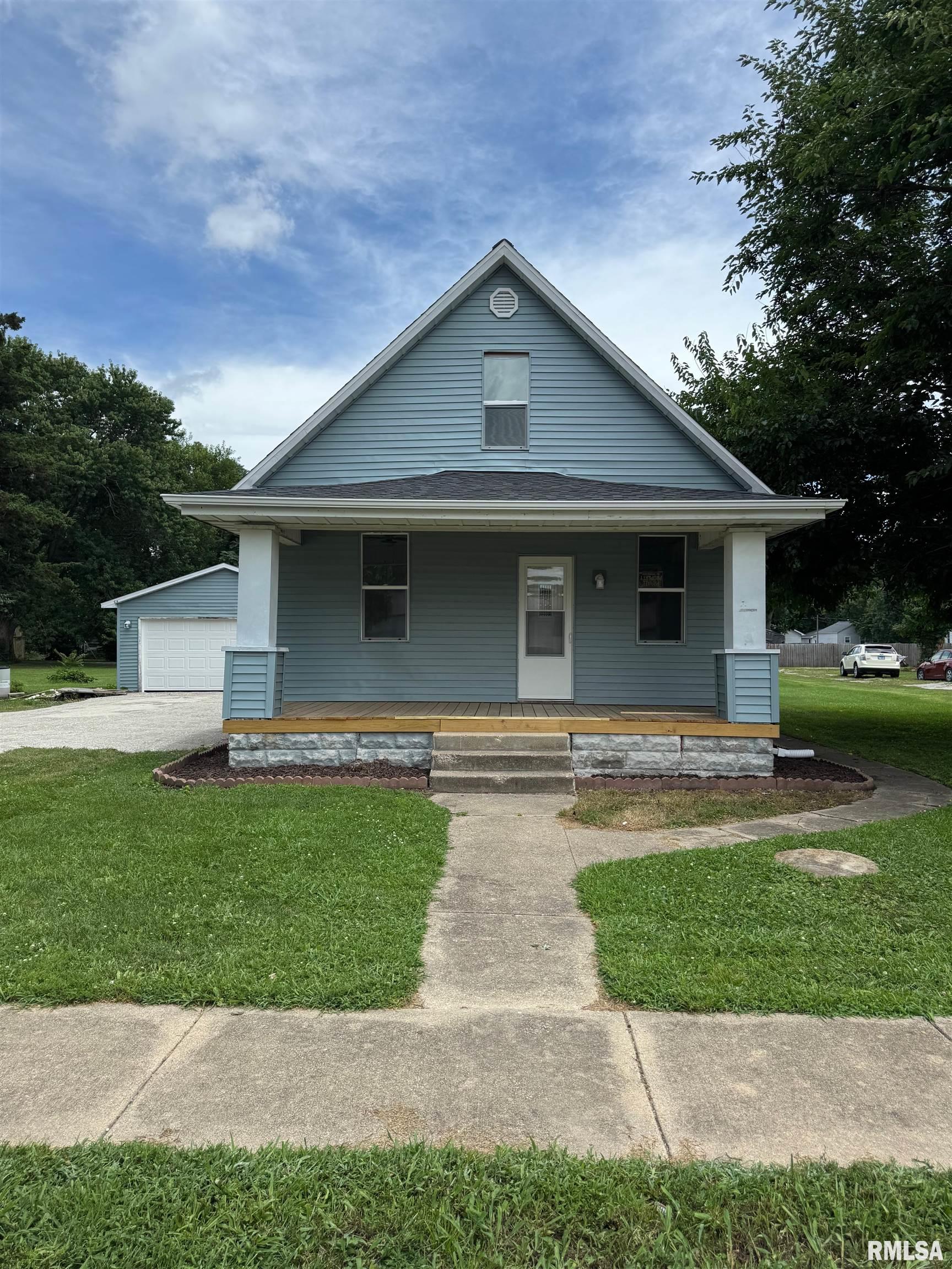 512 N Poplar Street Property Photo 1