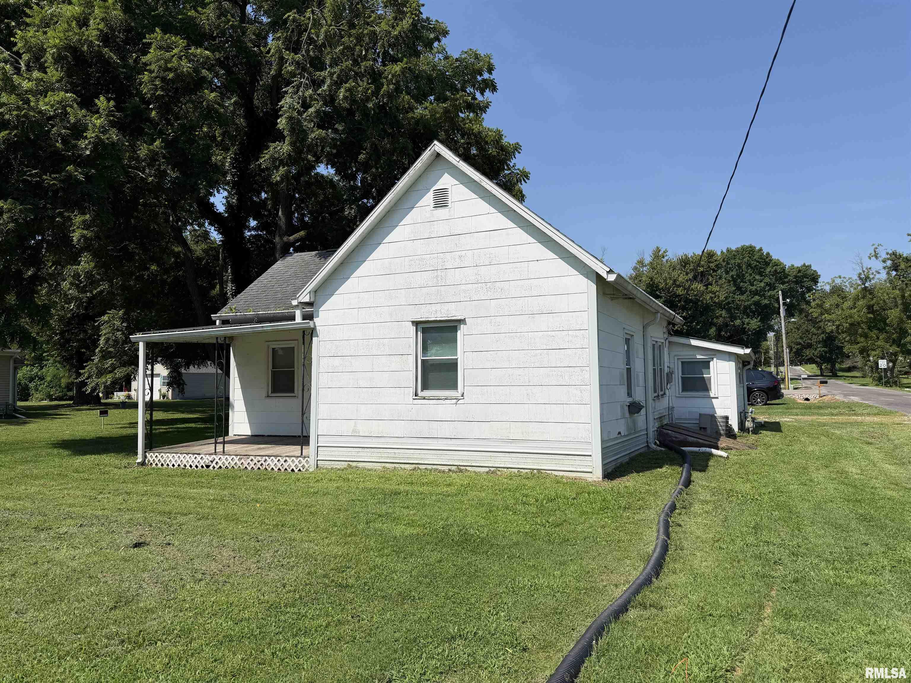 401 S Main Street Property Photo 1